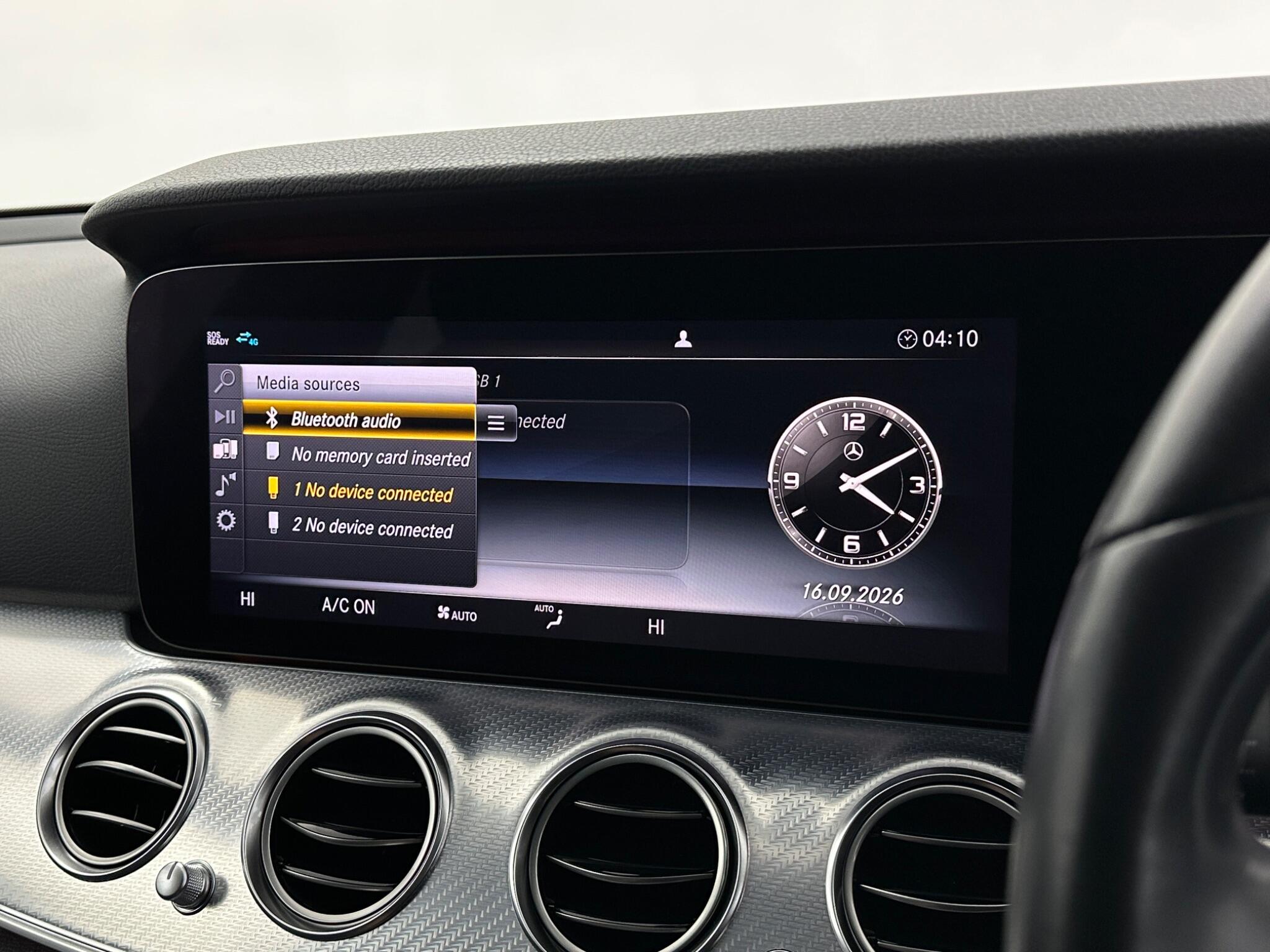 Mercedes-Benz E-Class view 26