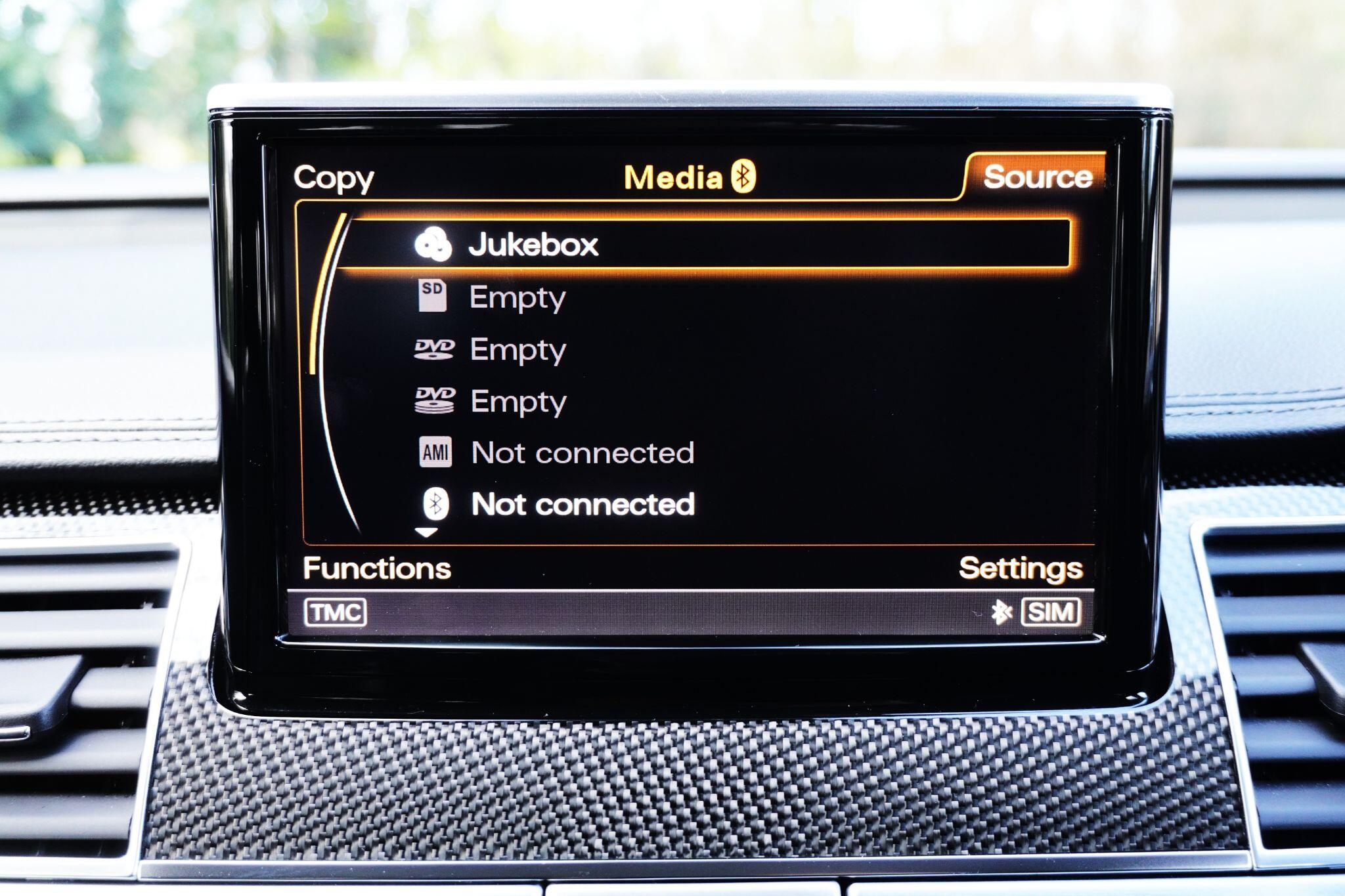 Audi S8 view 28