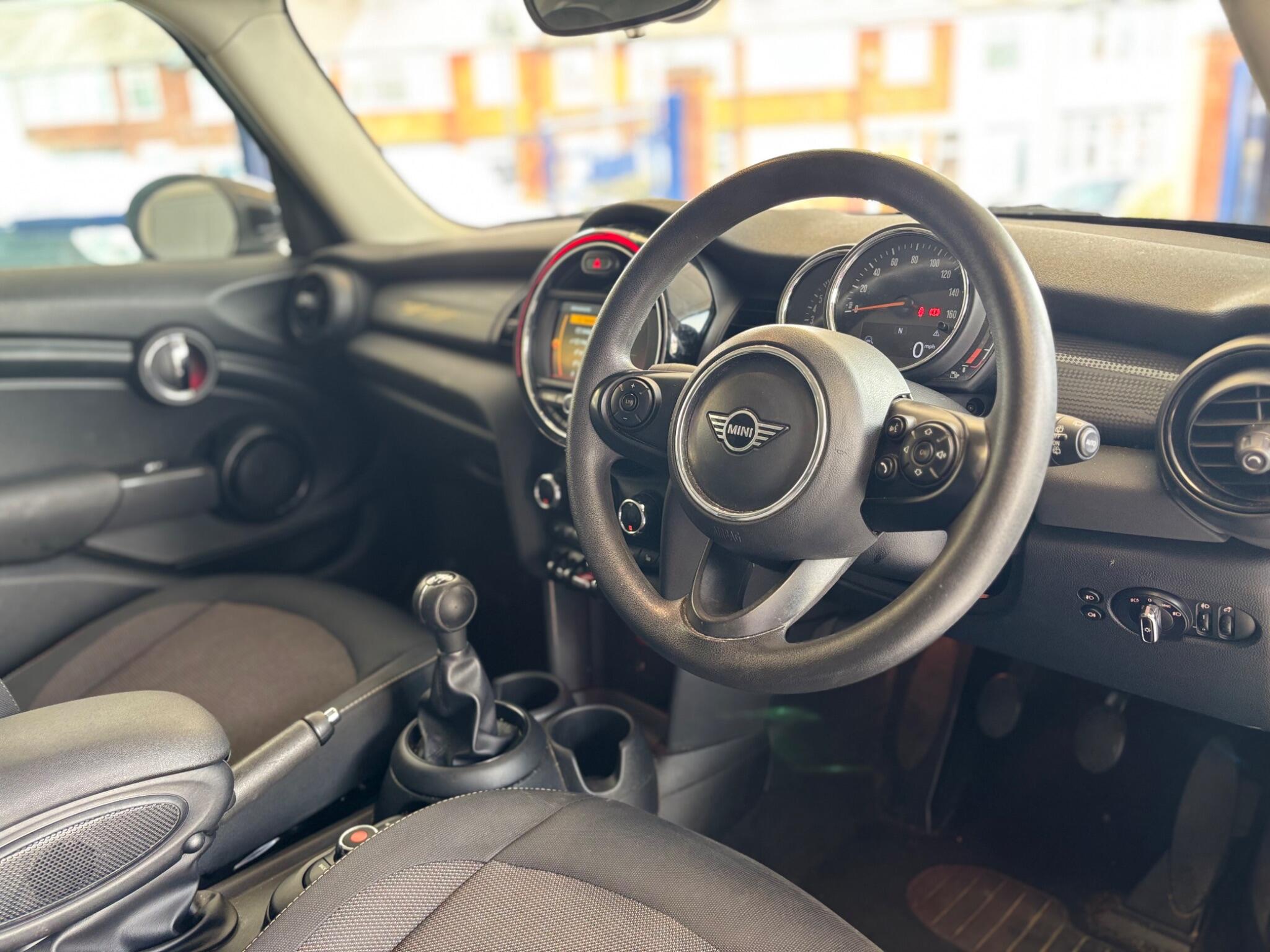 Mini Hatch view 9