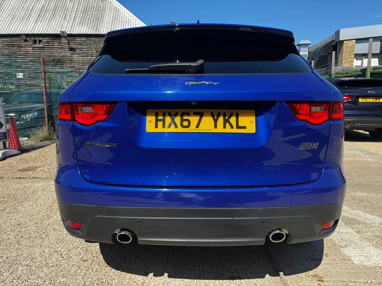 Jaguar F-Pace view 6