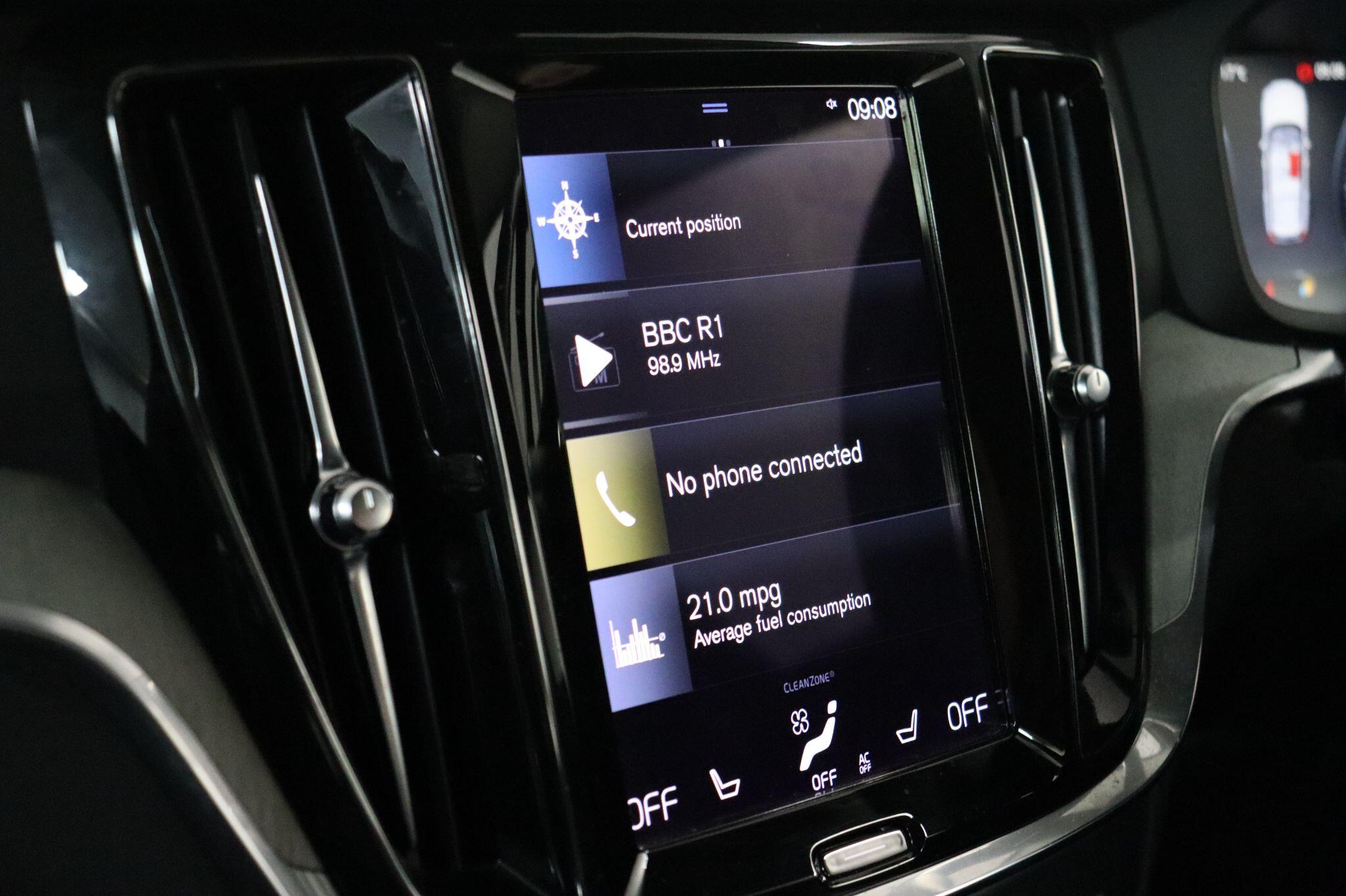 Volvo V60 Cross Country view 40