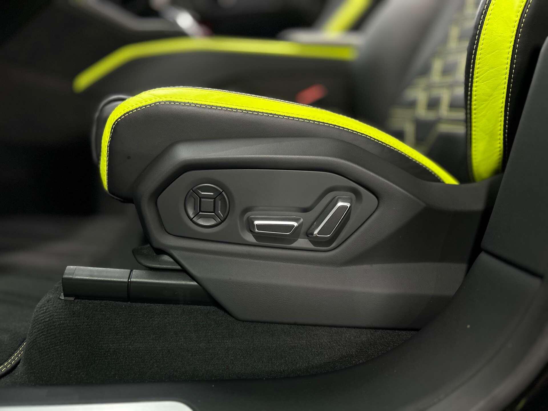 Lamborghini Urus view 40