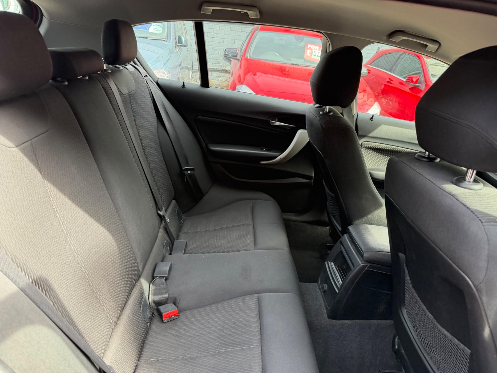 BMW 1 Series view 34
