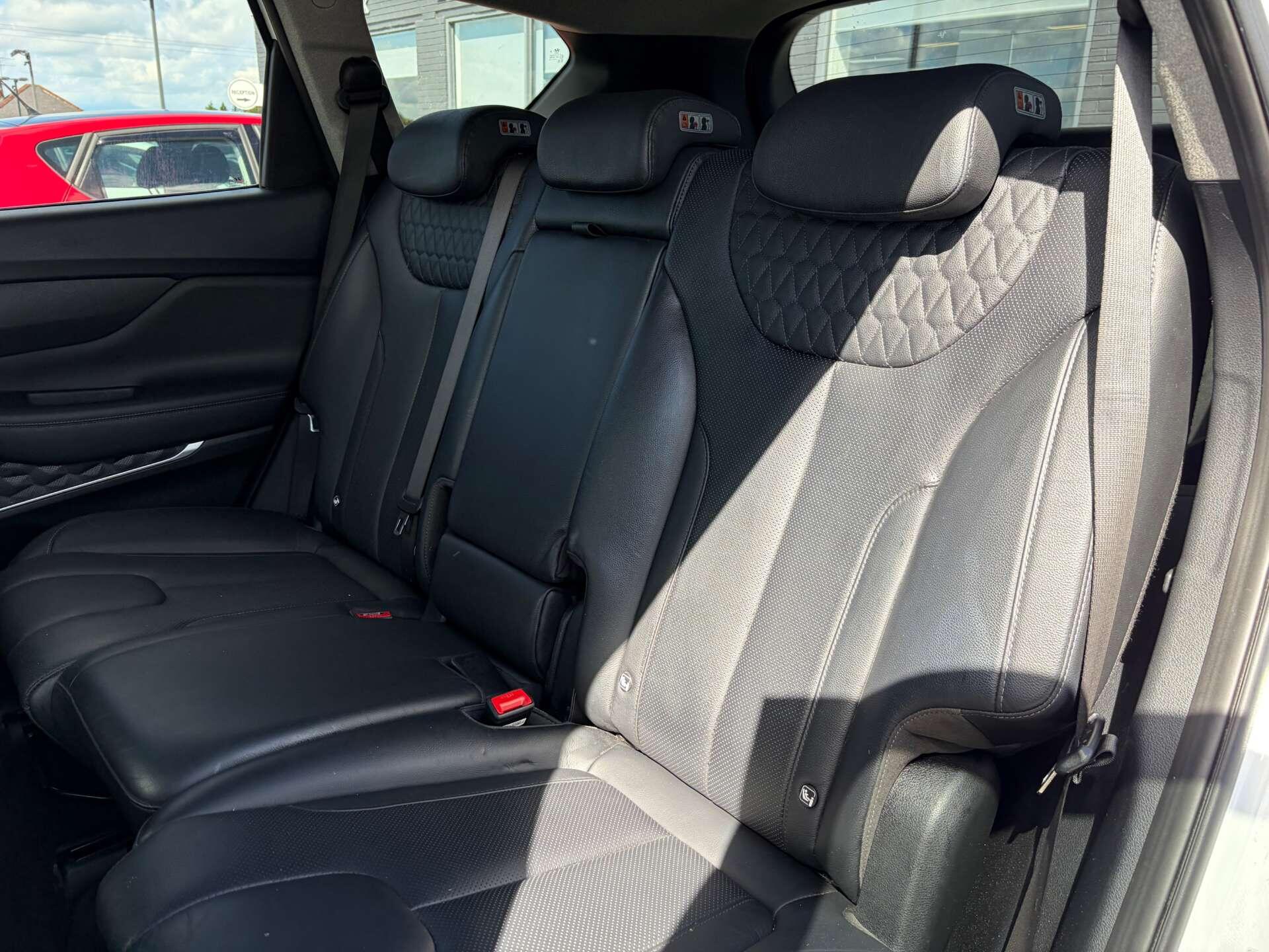 Hyundai Santa Fe view 23