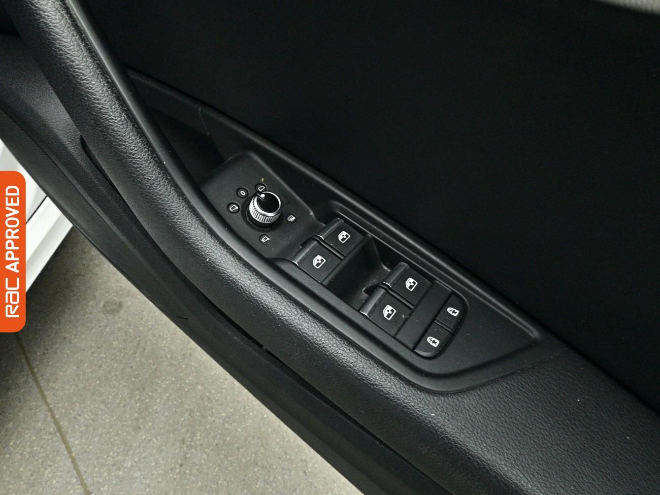 Audi A5 view 25