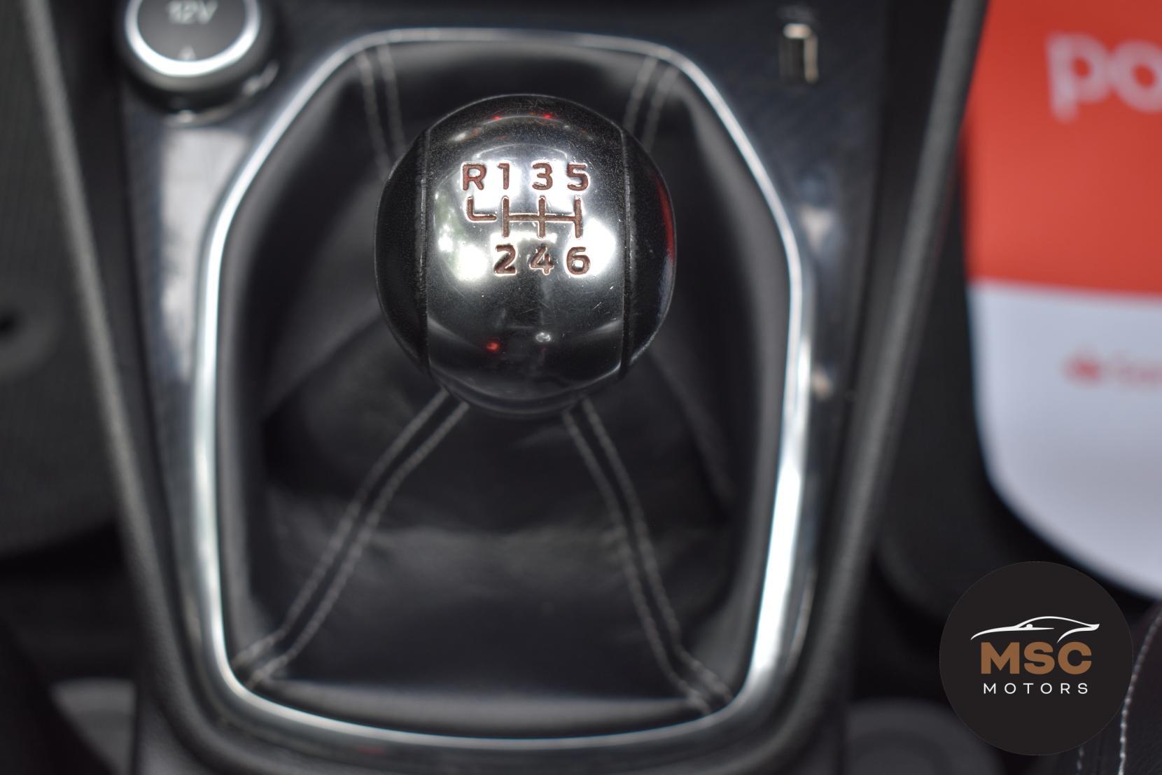 Ford Fiesta view 43