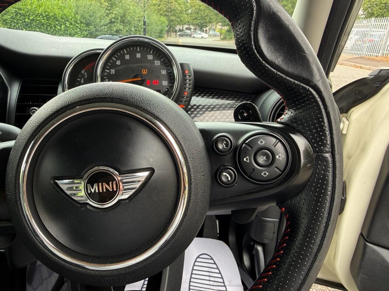 Mini Cooper view 18