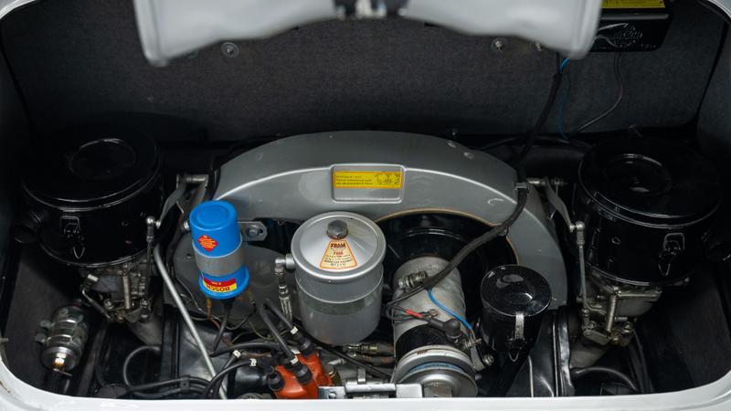 Porsche 356 view 27