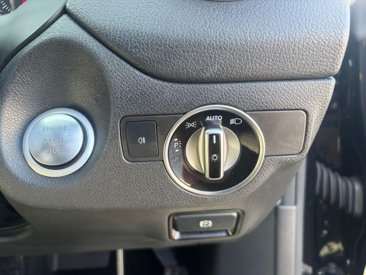 Mercedes-Benz Cla view 30