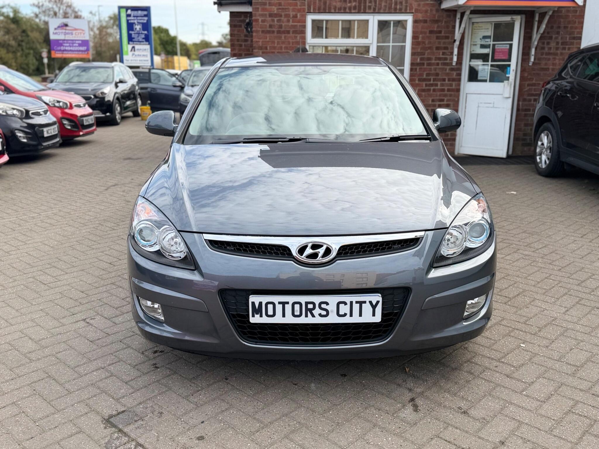 Hyundai I30 view 3