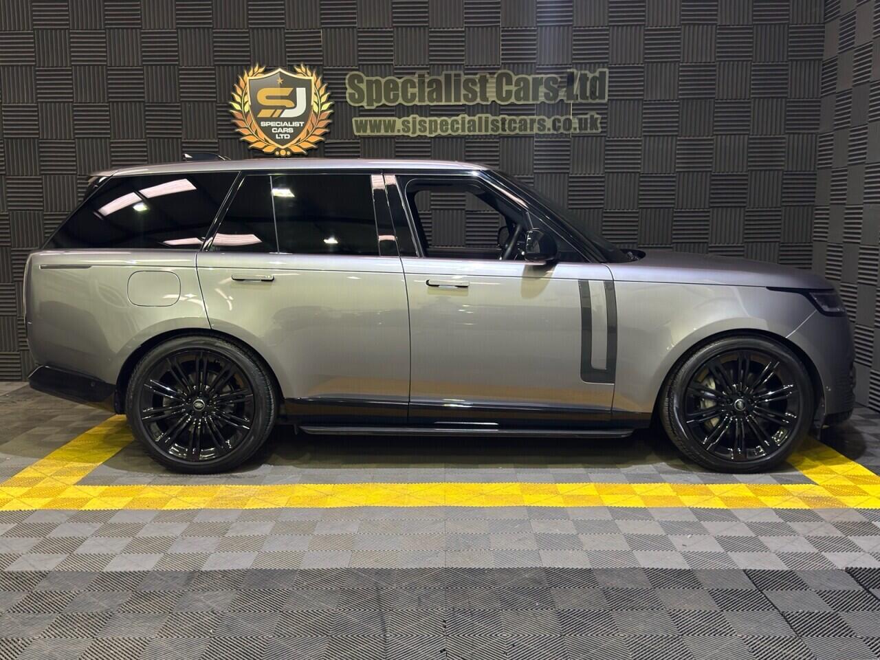 Land Rover Range Rover view 7