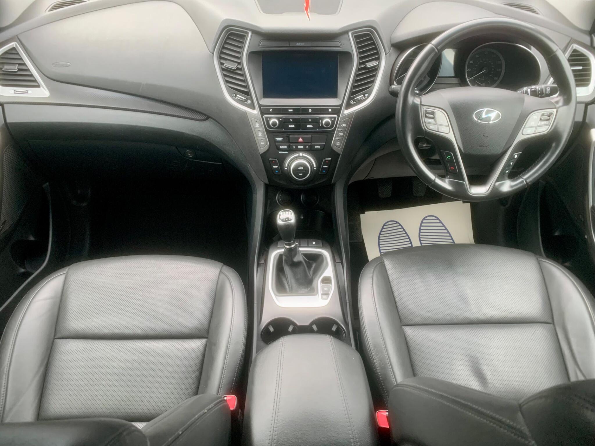 Hyundai Santa Fe view 17