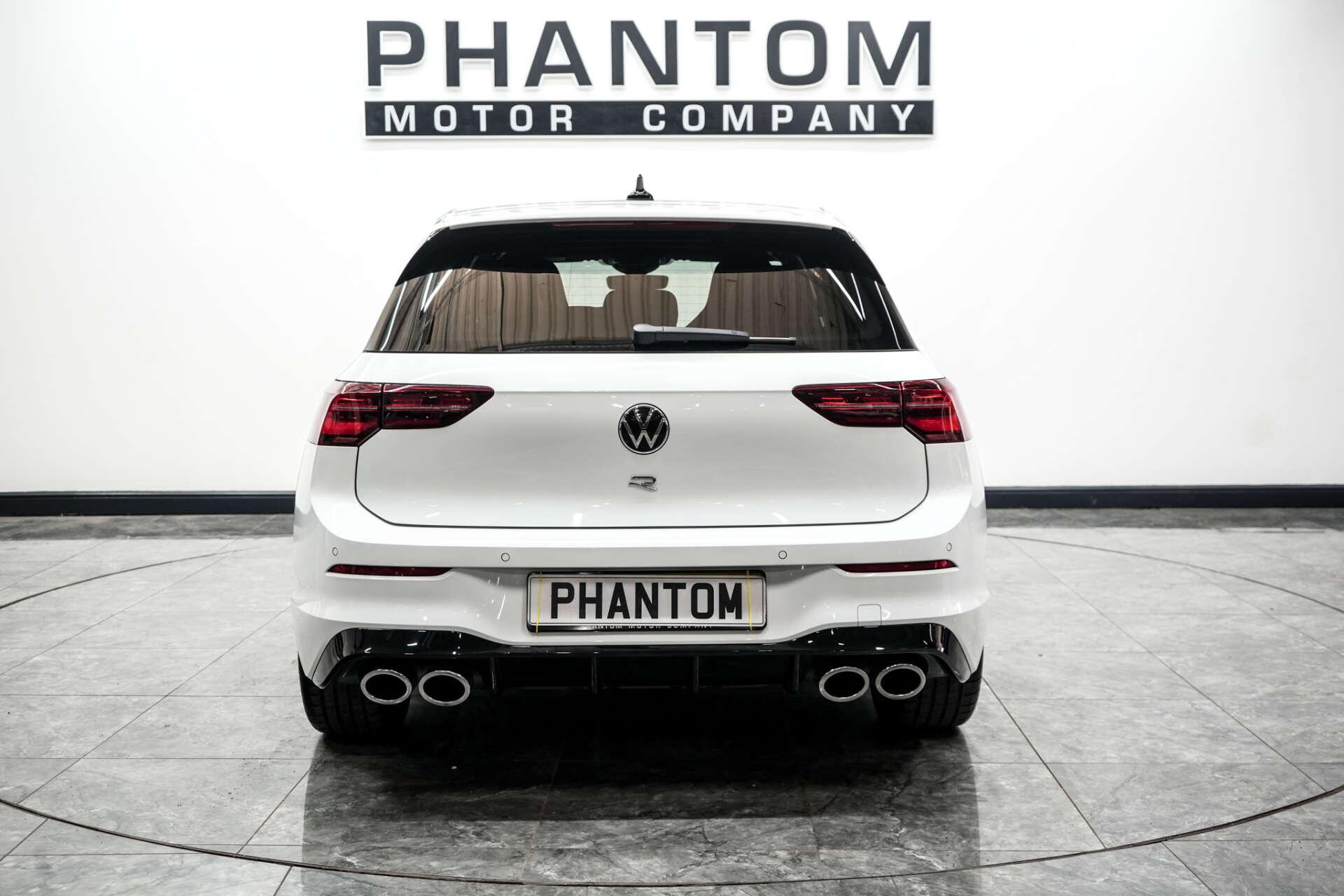 Volkswagen Golf view 4