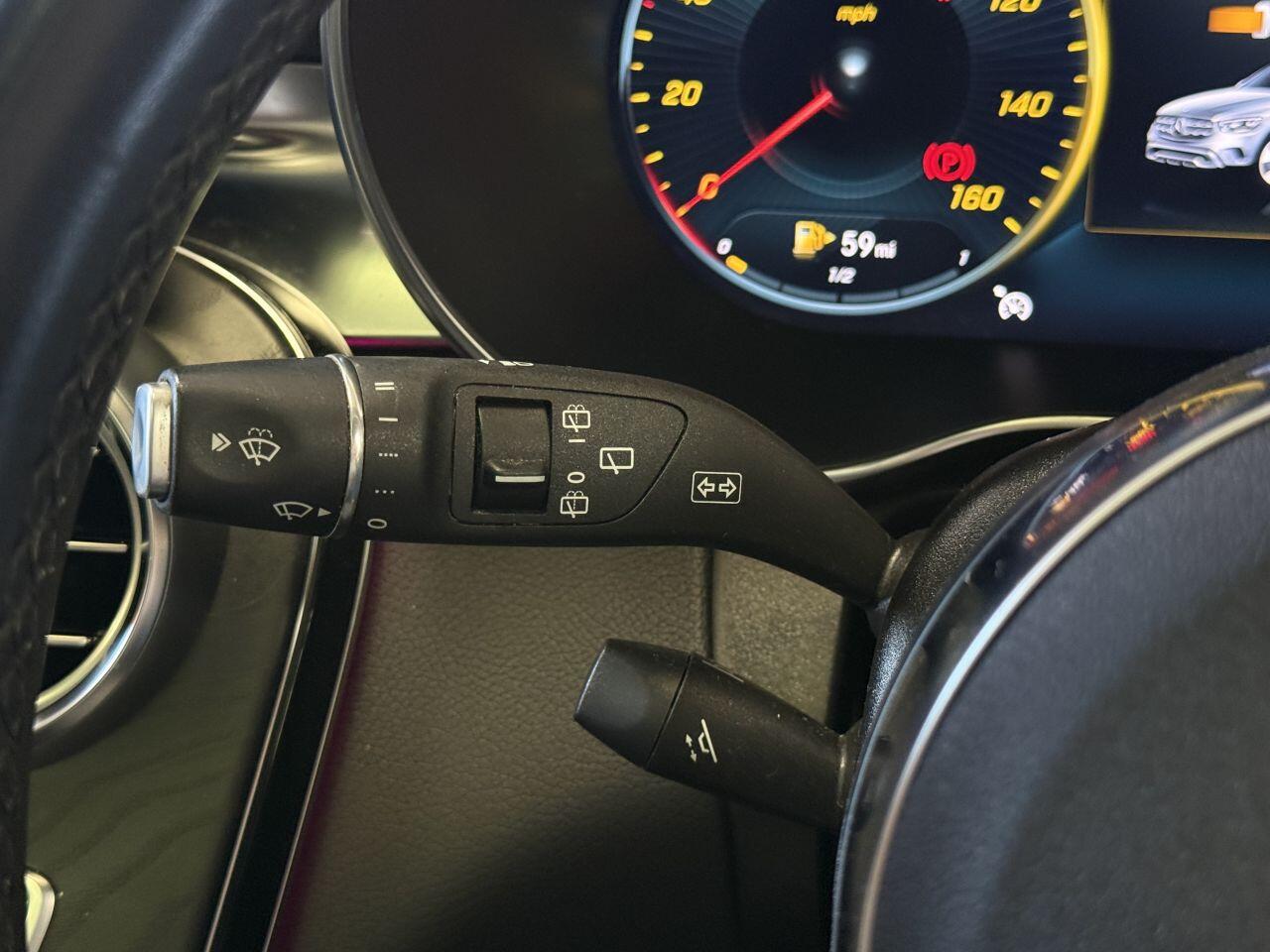 Mercedes-Benz GLC view 40