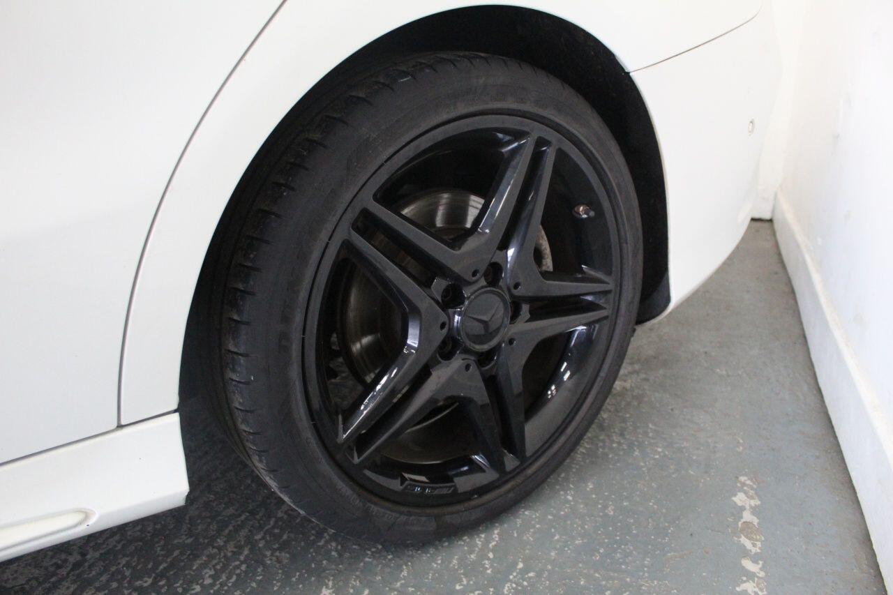 Mercedes-Benz Cla view 61