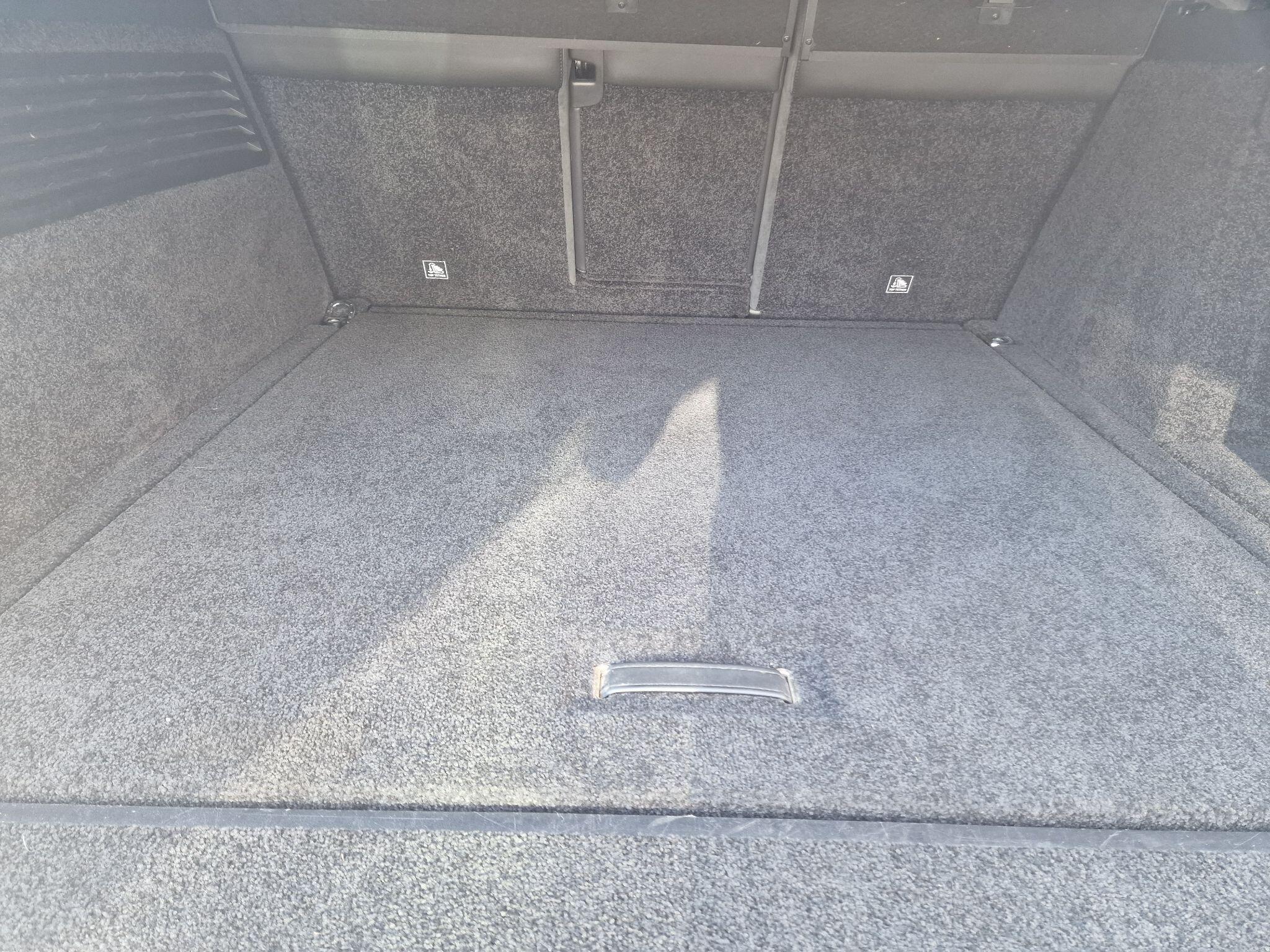 Land Rover Range Rover view 53