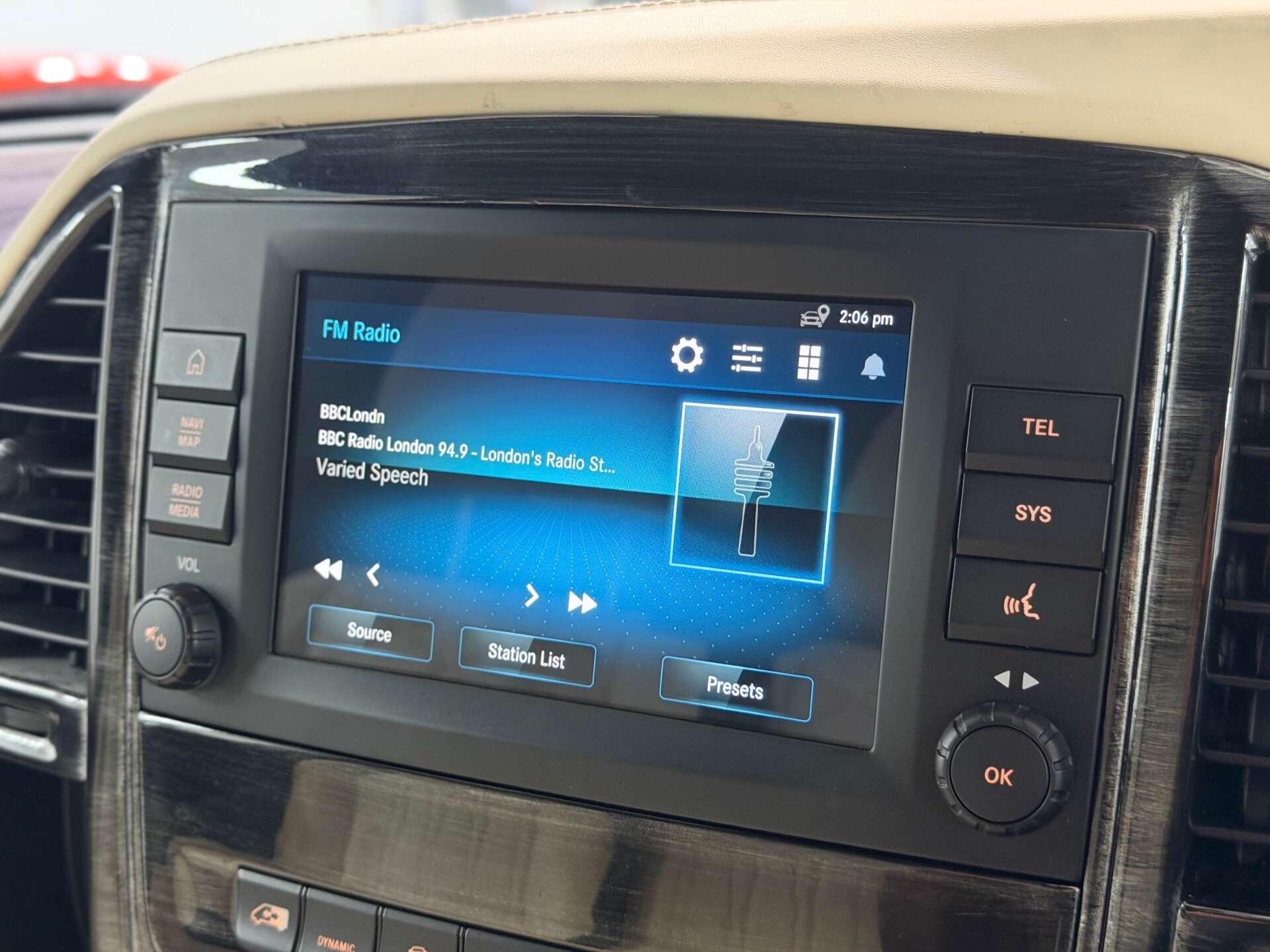 Mercedes-Benz Vito view 59