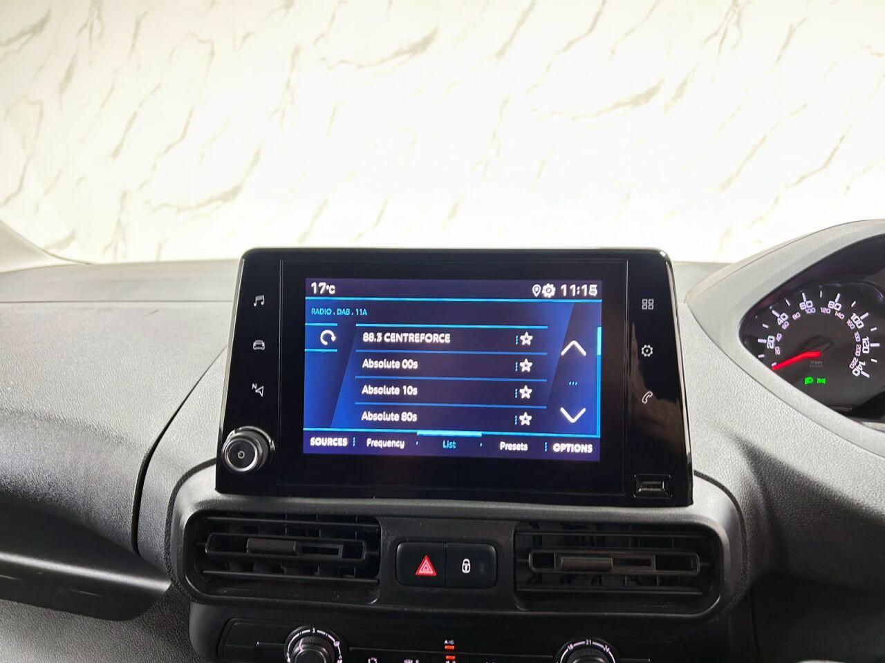 Peugeot Partner view 16