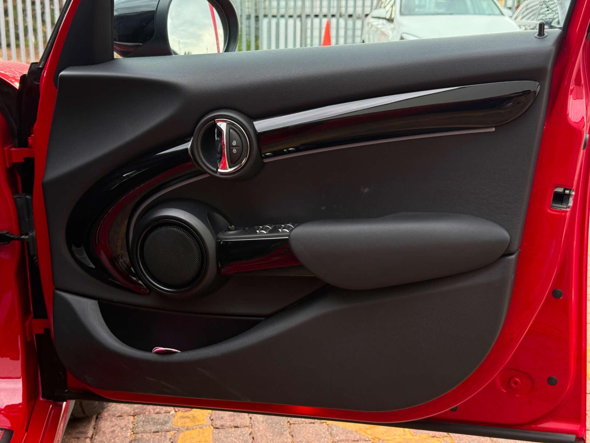 Mini Cooper view 21