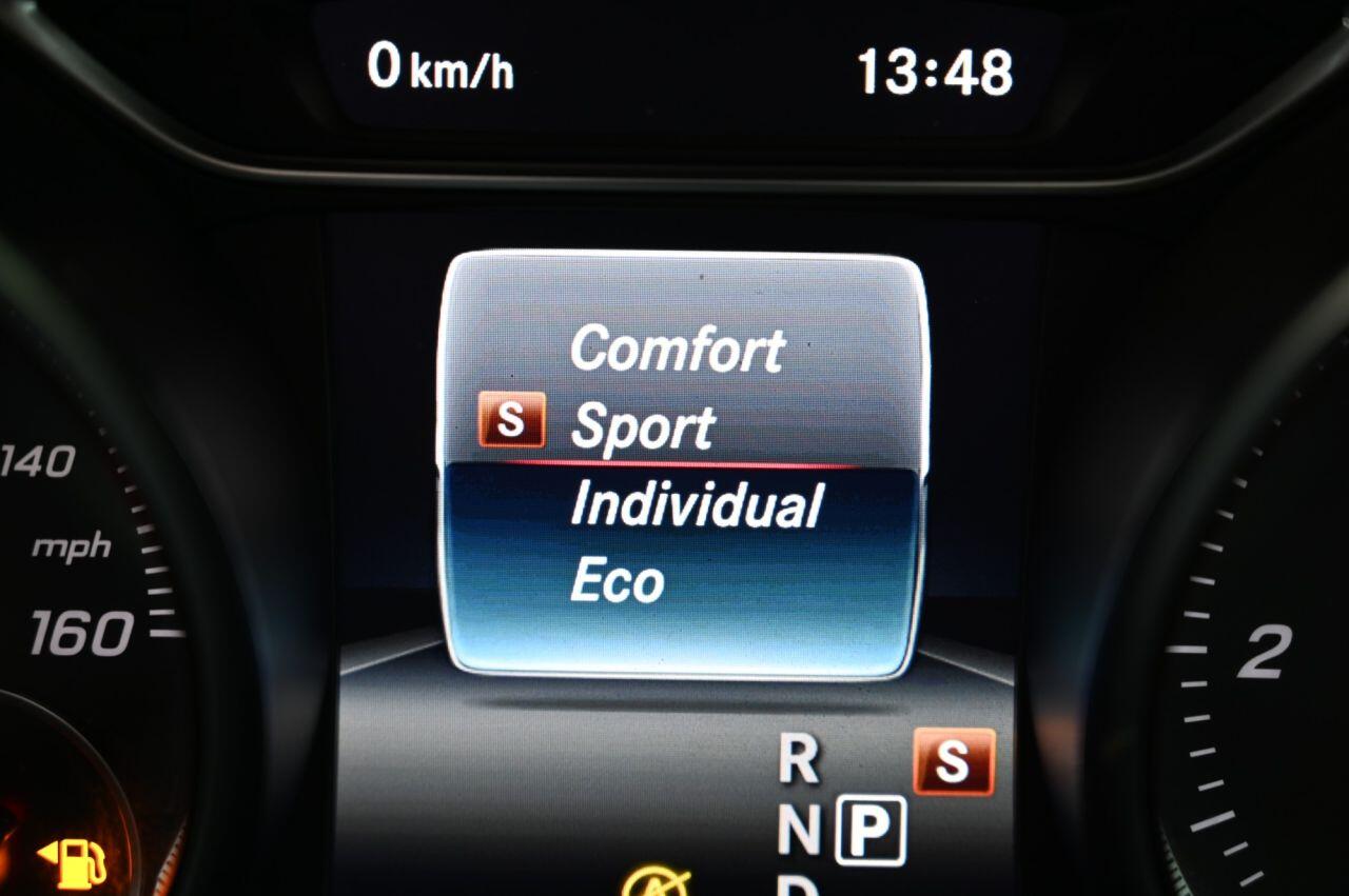 Mercedes-Benz Cla view 22