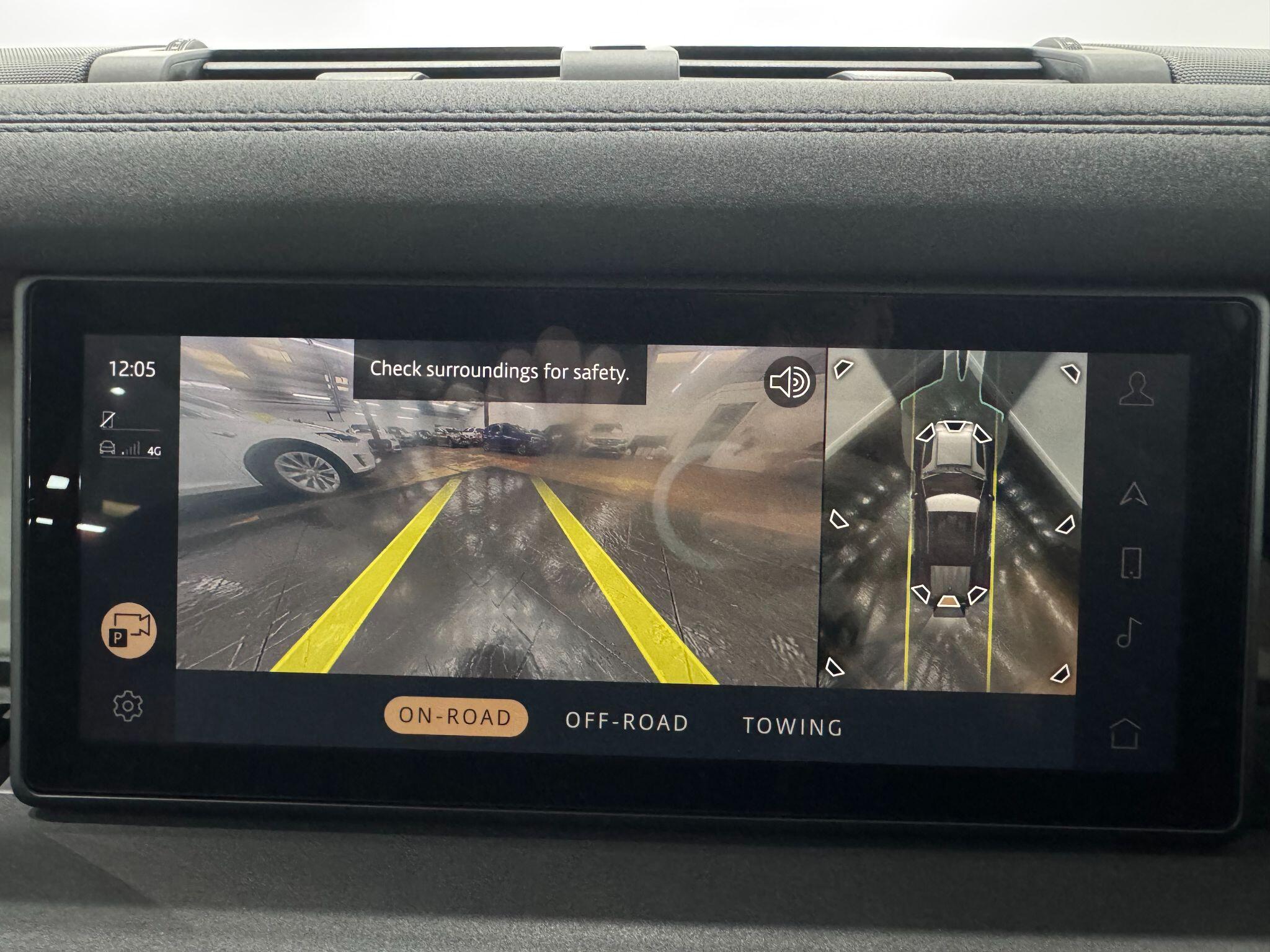 Land Rover Defender view 22