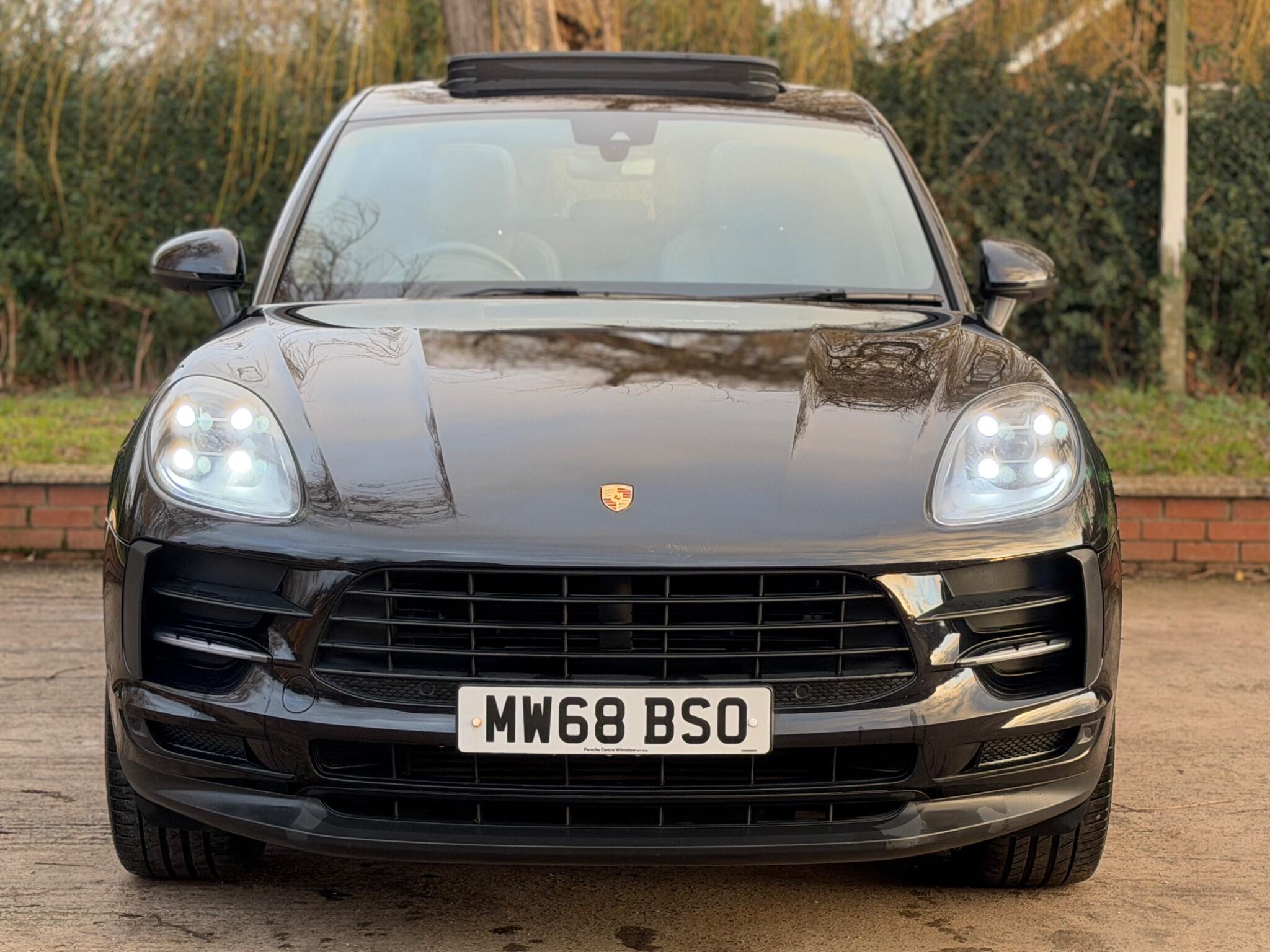 Porsche Macan view 2