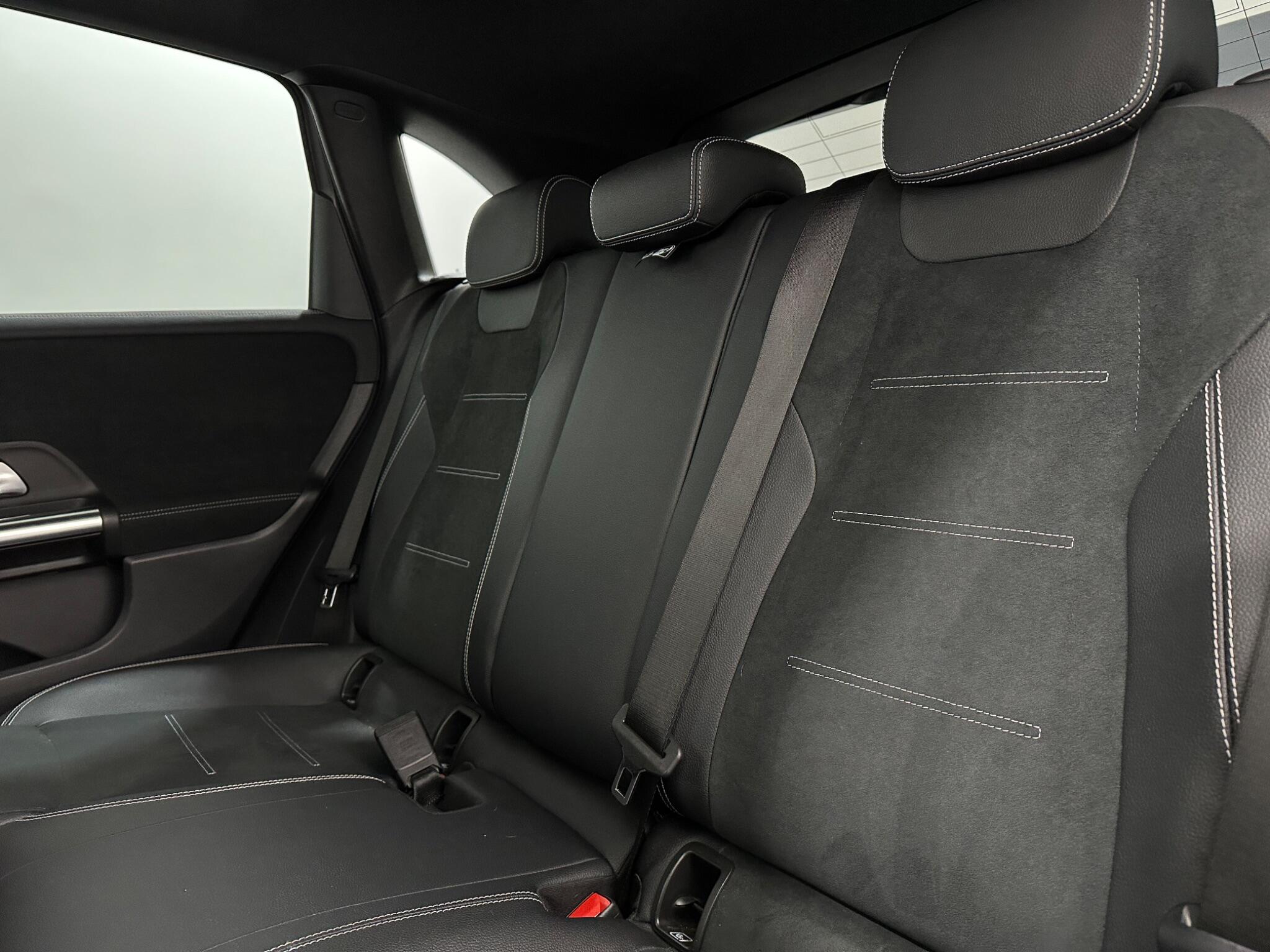 Mercedes-Benz B-Class view 41