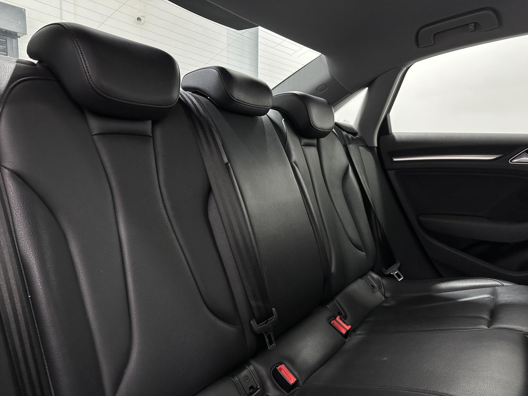 Audi A3 view 42