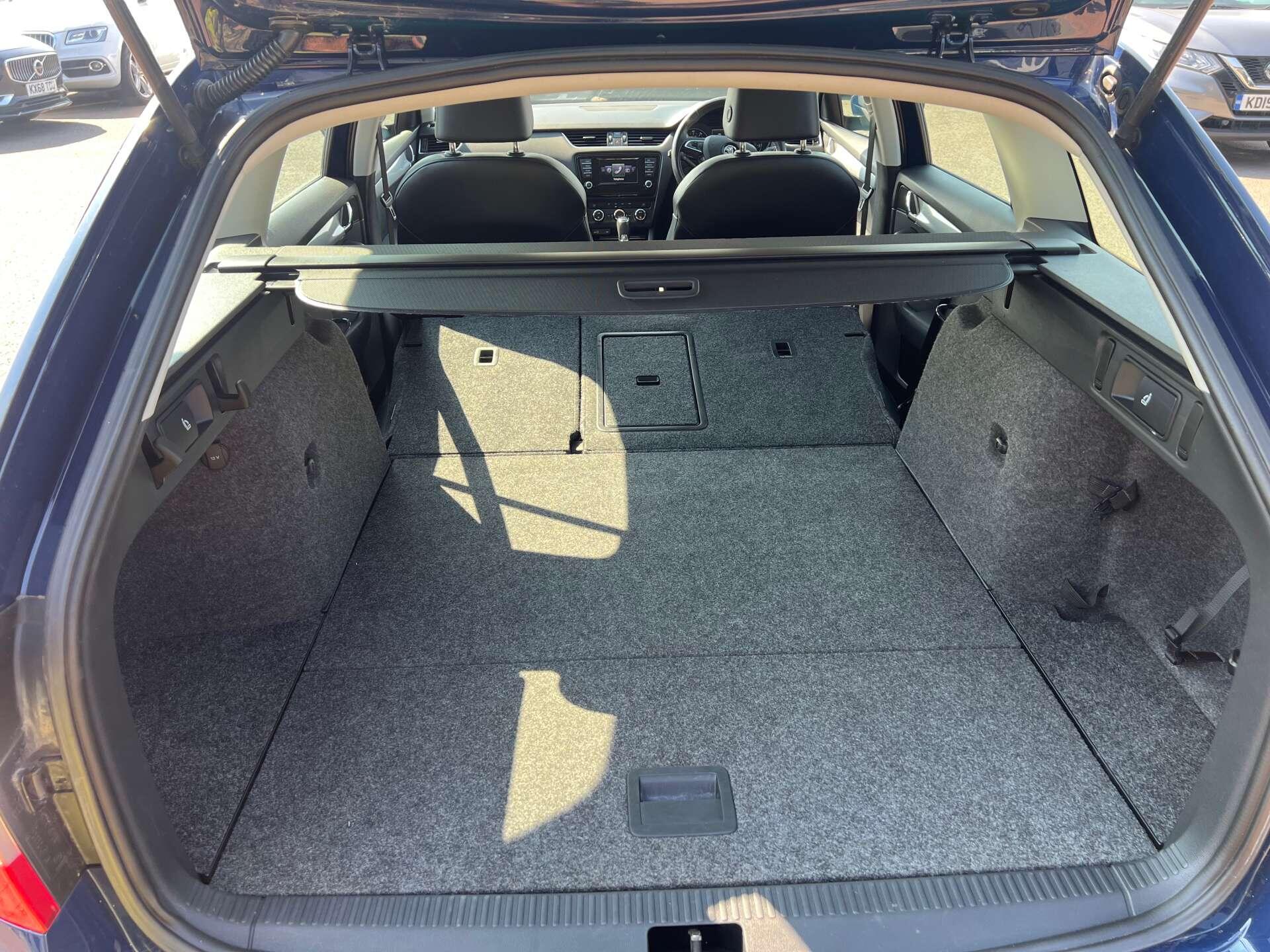 Skoda Octavia view 37