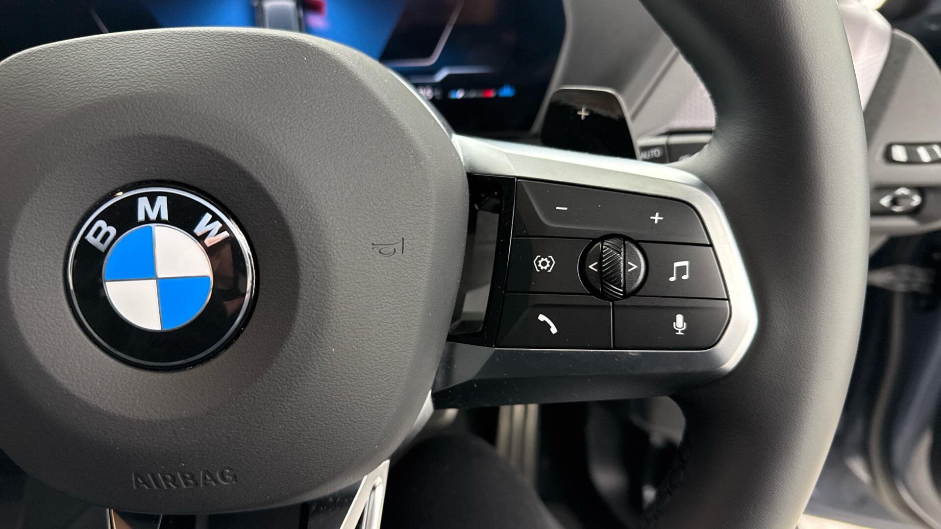 BMW 1 Series view 18