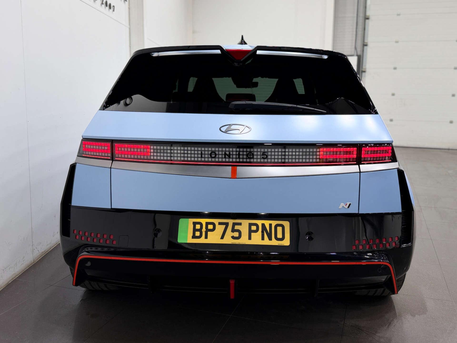 Hyundai IONIQ 5 view 7