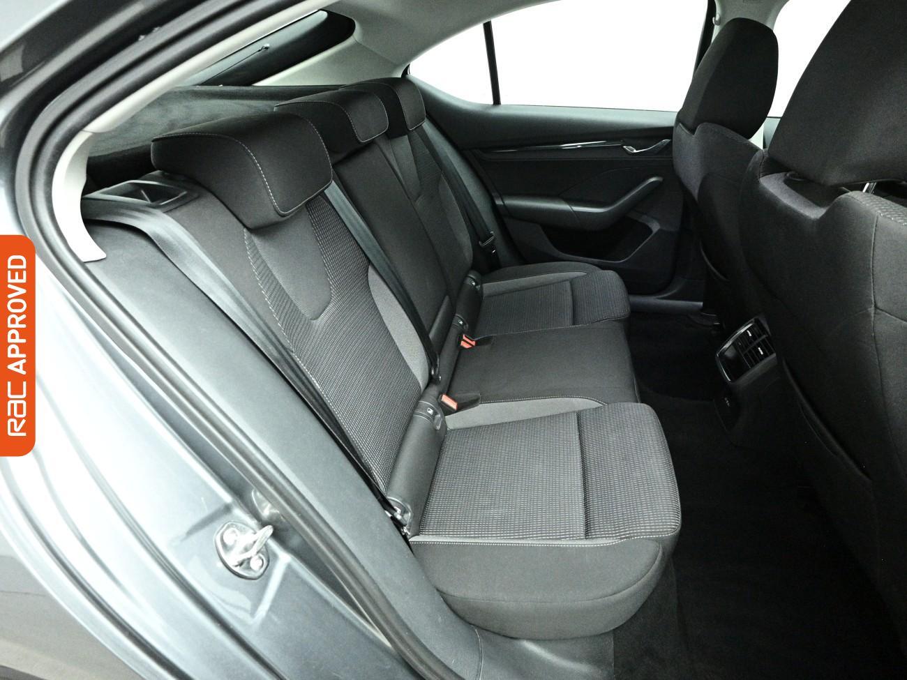 Skoda Octavia view 13