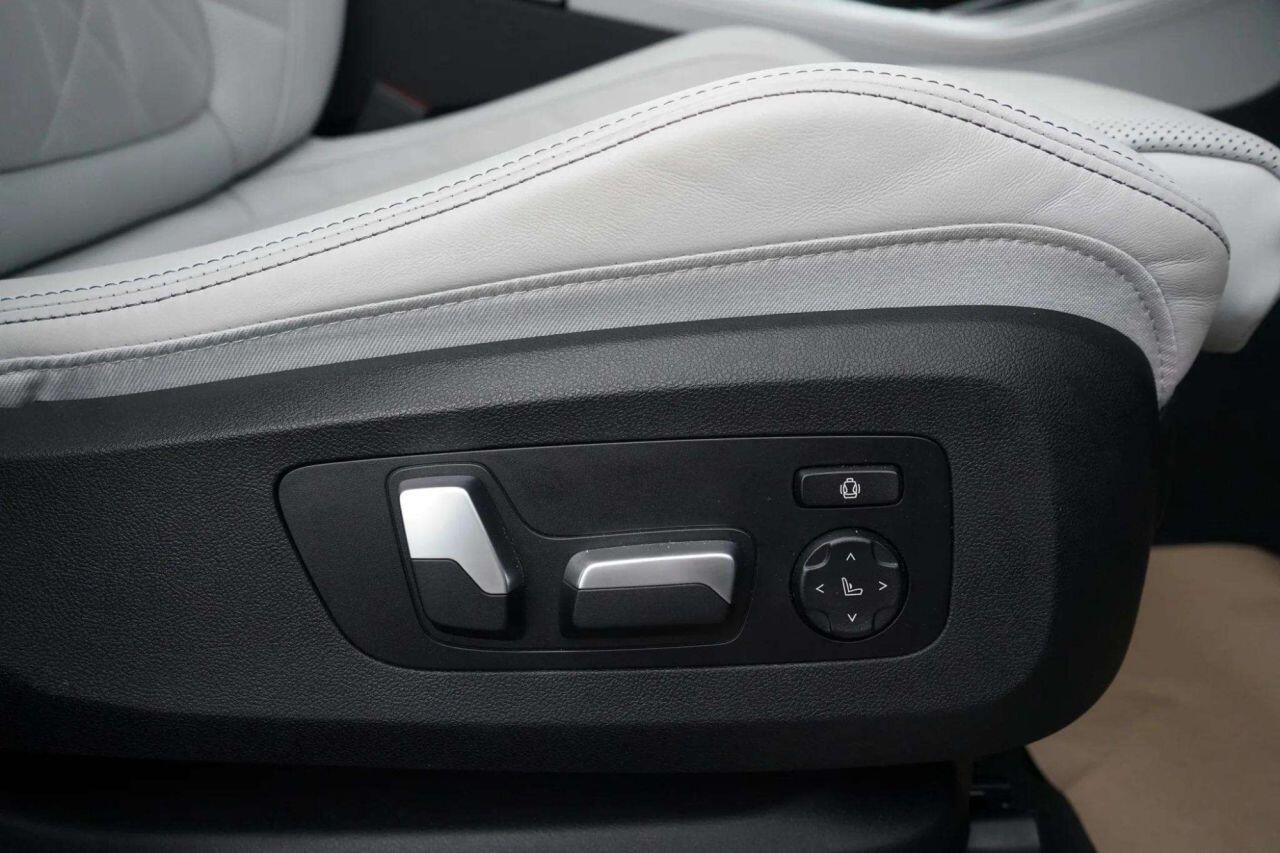 BMW X5 view 21