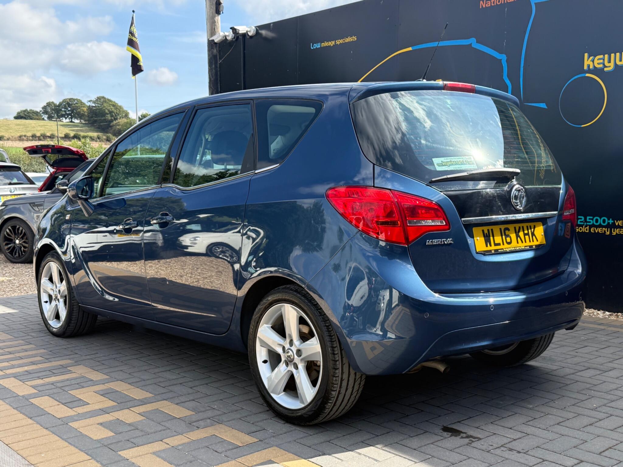 Vauxhall Meriva view 3