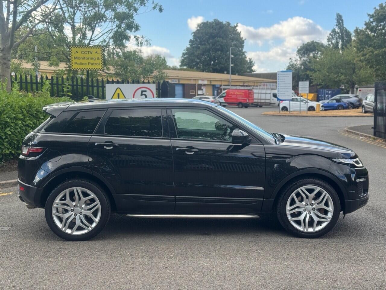 Land Rover Range Rover Evoque view 8