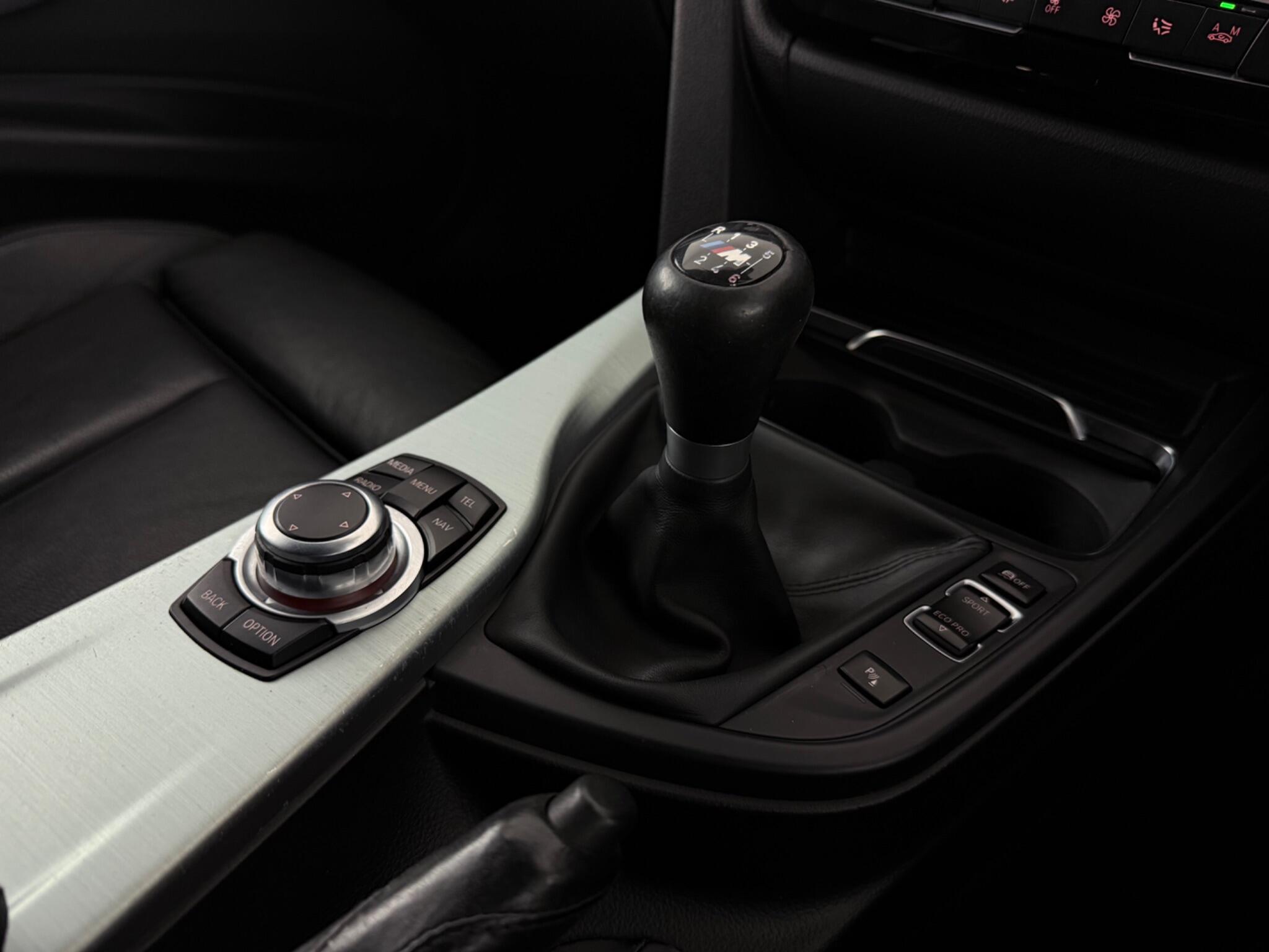 BMW 3 Series view 21