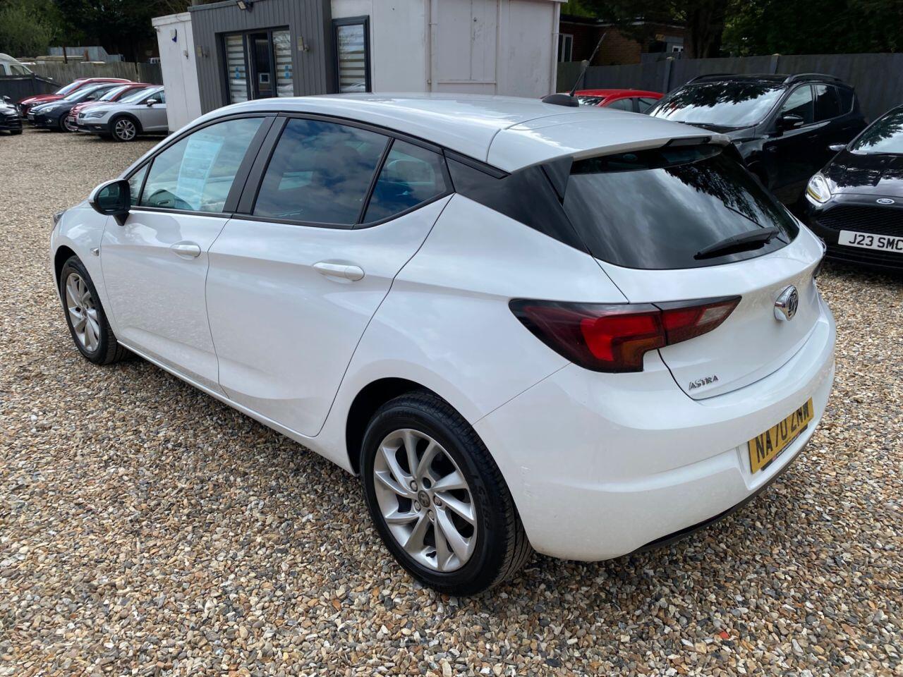 Vauxhall Astra view 7