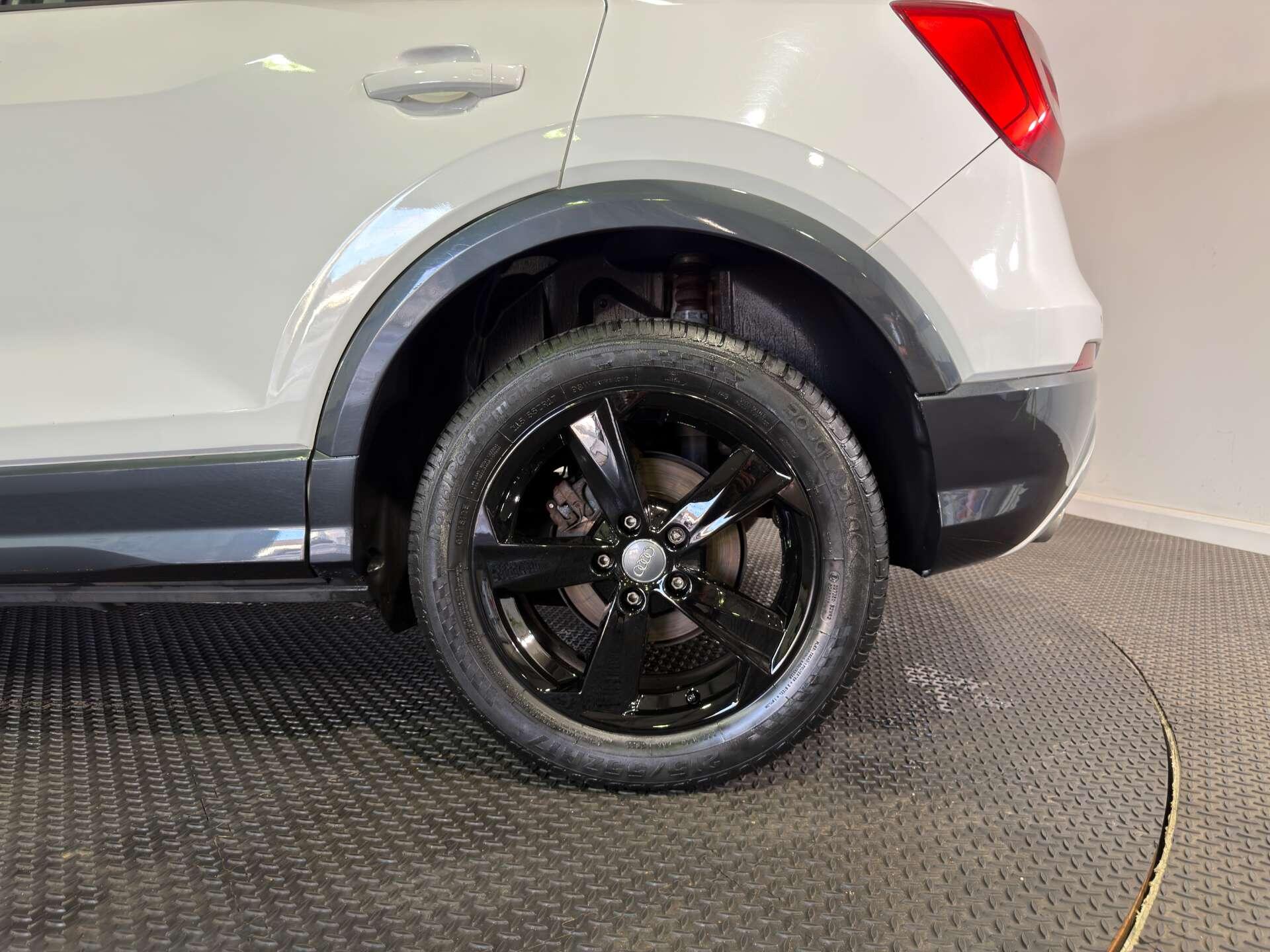 Audi Q2 view 67