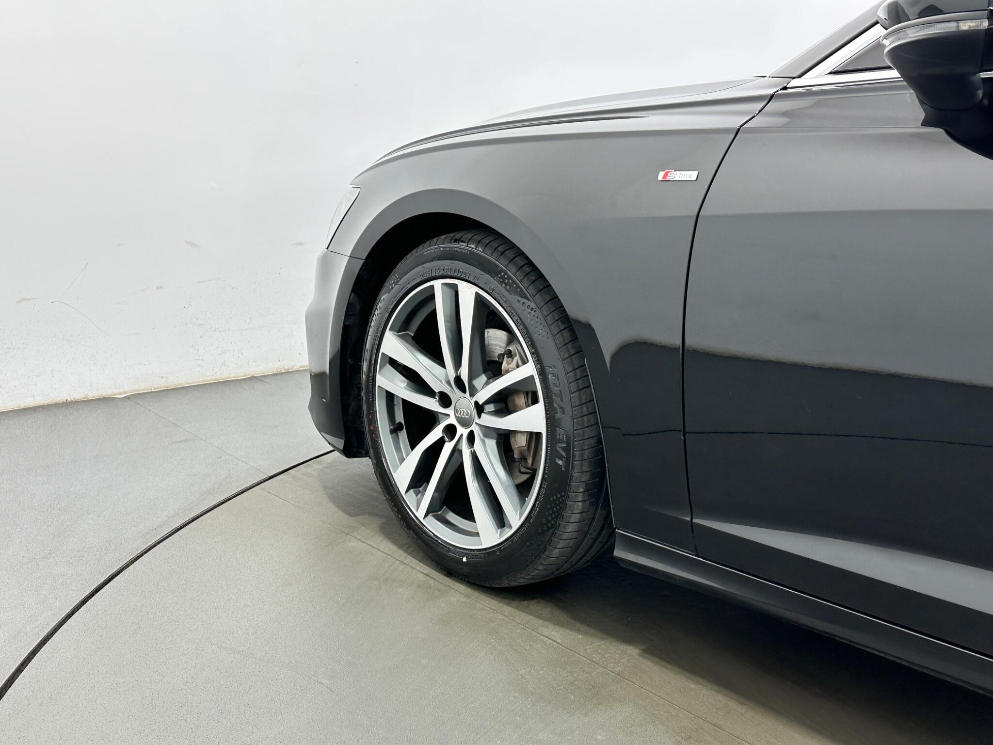 Audi A6 view 51