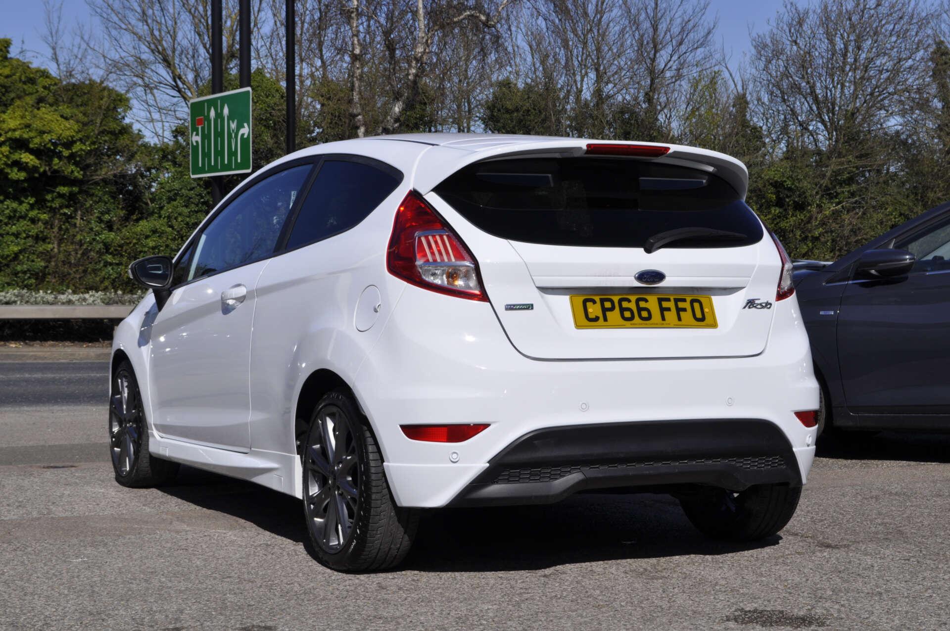 Ford Fiesta view 5
