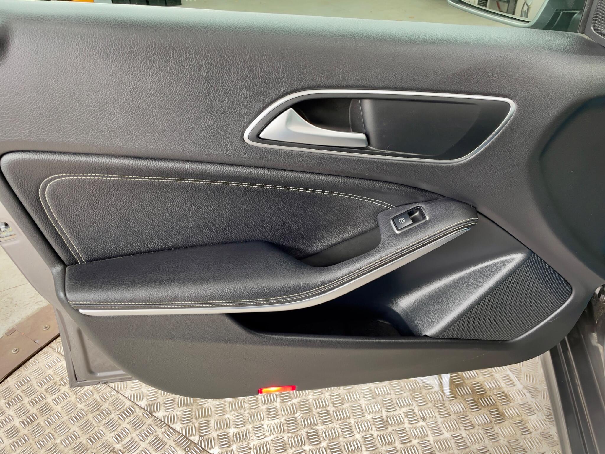 Mercedes-Benz A-Class view 43