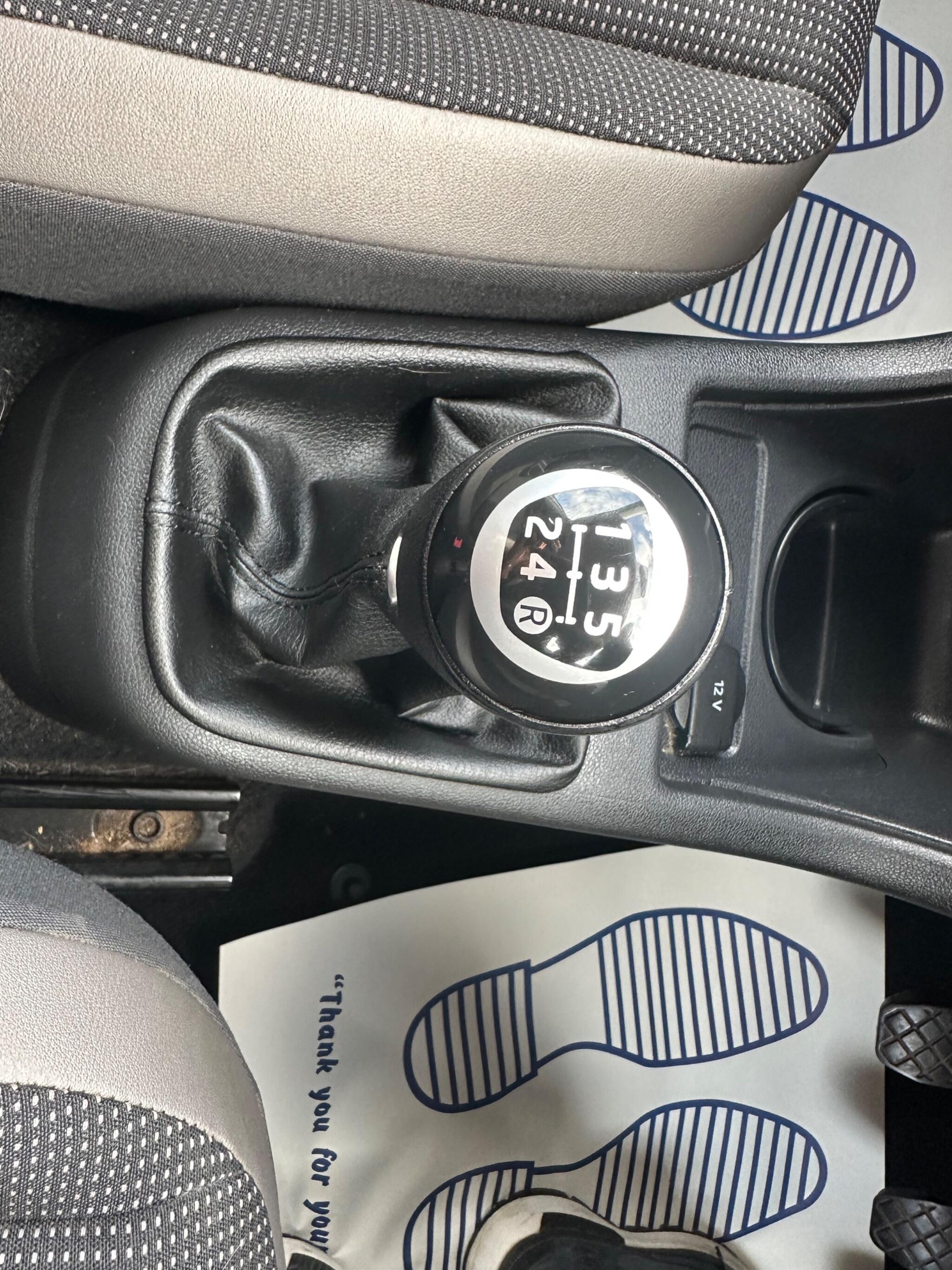Volkswagen up! view 13