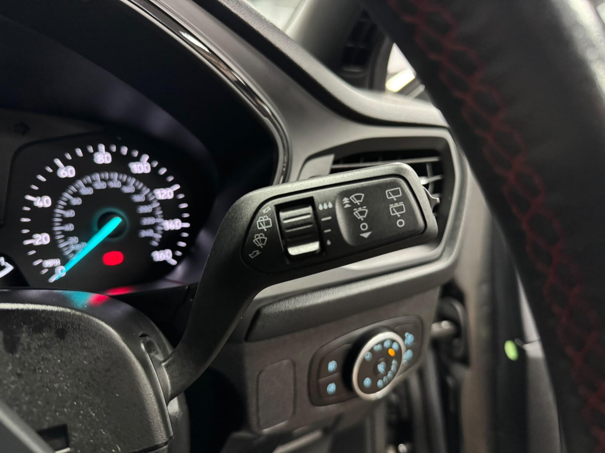 Ford Focus view 31