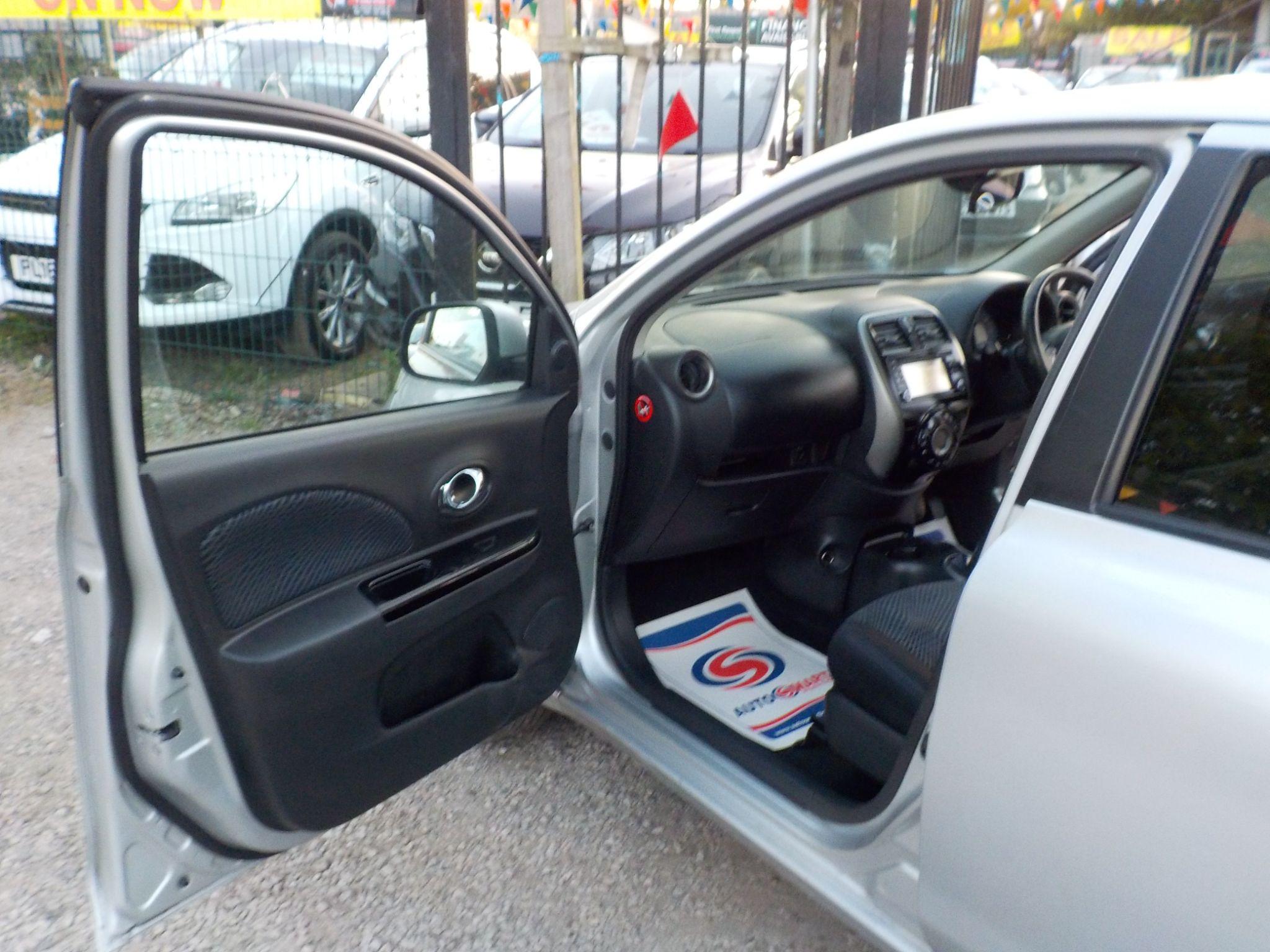 Nissan Micra 1.2 n-tec Euro 6 5dr