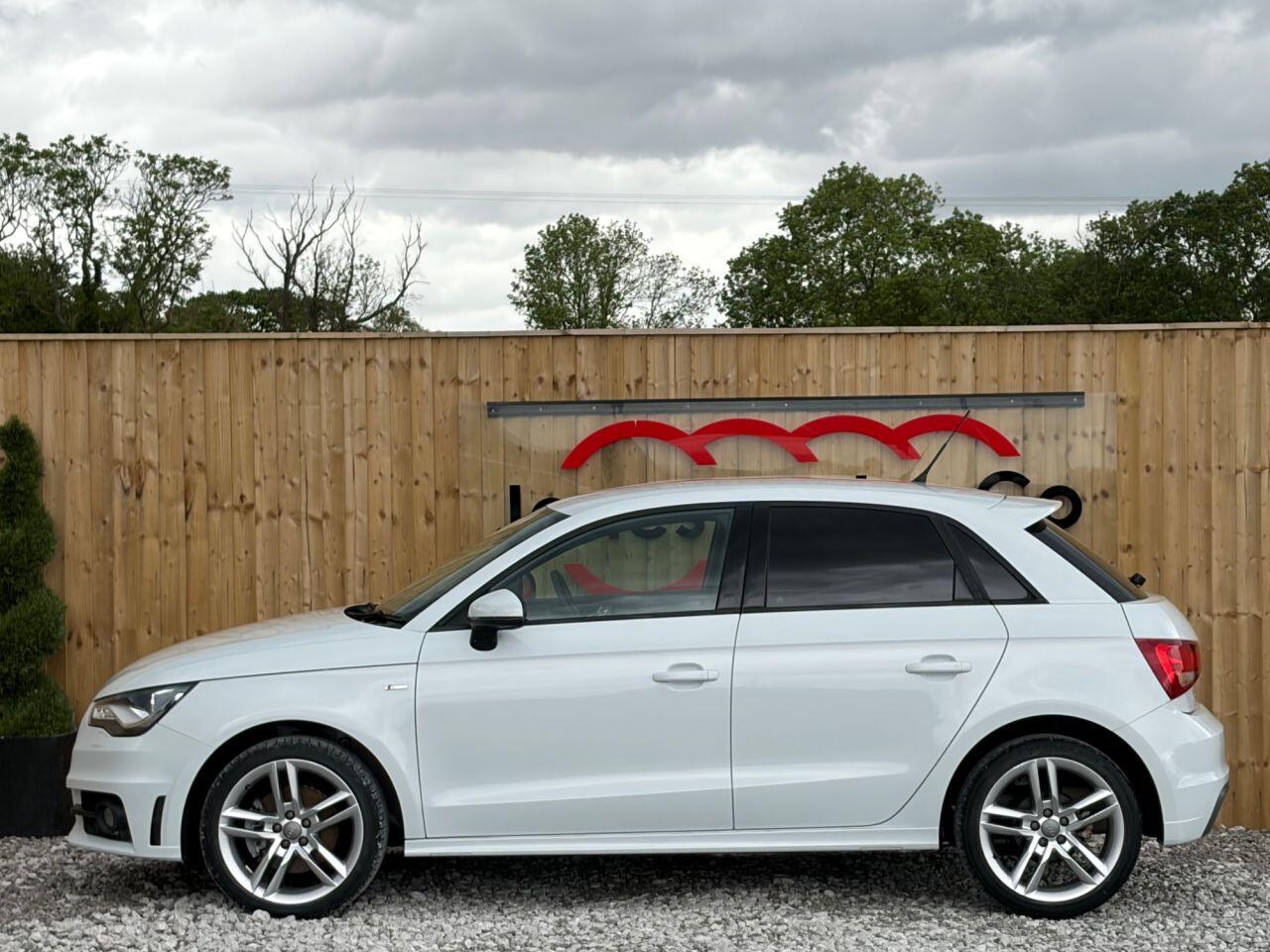 Audi A1 view 16