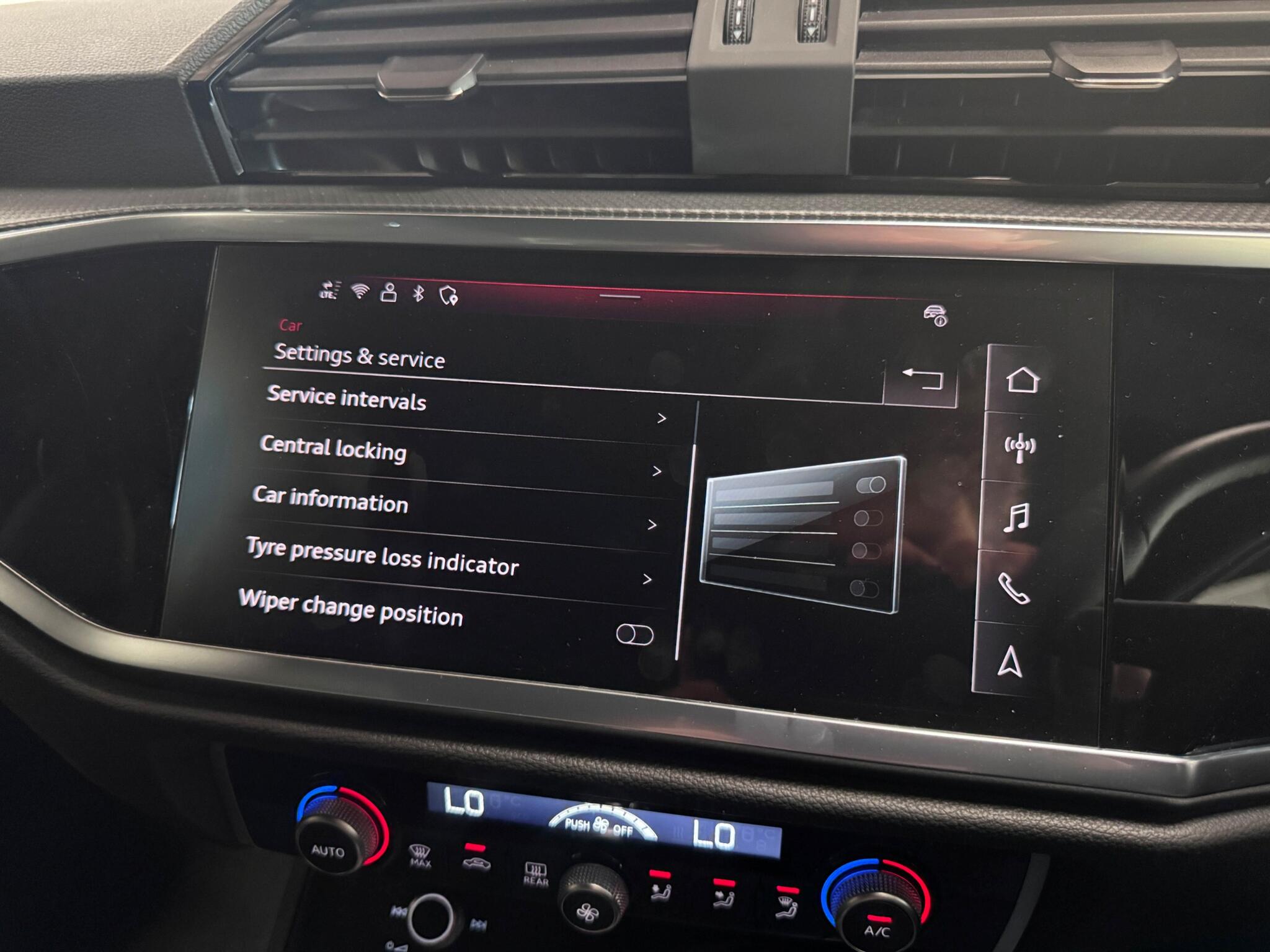 Audi Q3 view 59