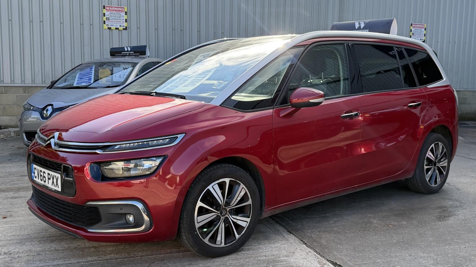 Red 2017 Citroen Grand C4 Picasso MPV Front-wheel drive Manual