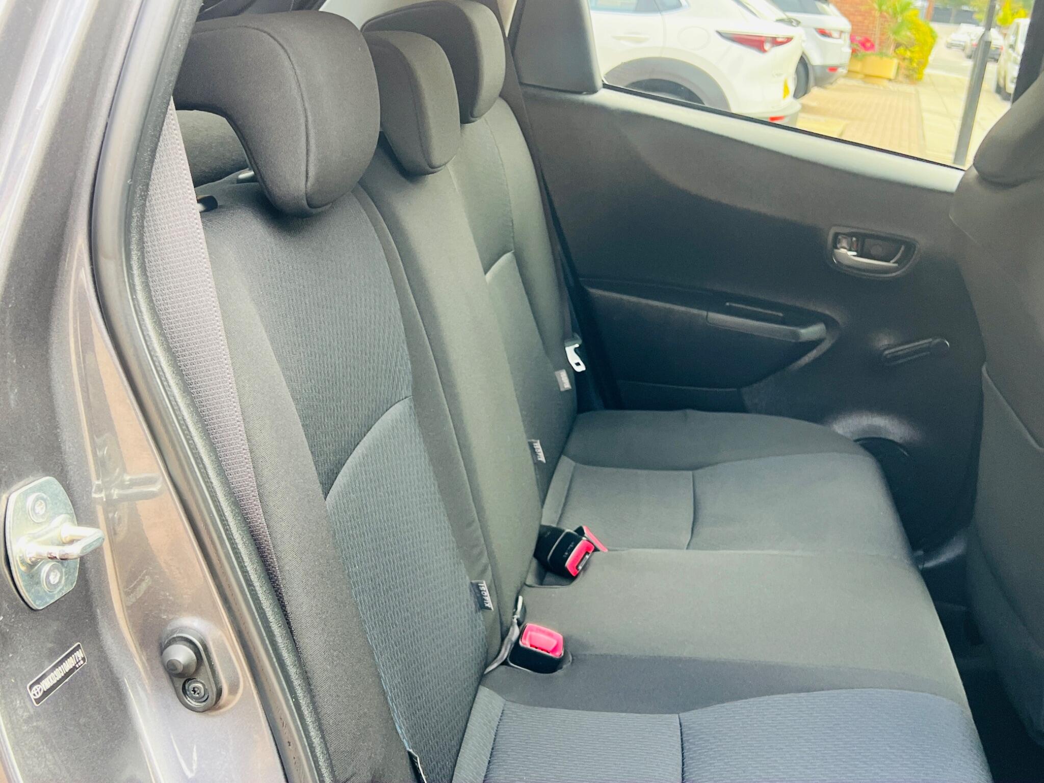 Toyota Yaris view 31