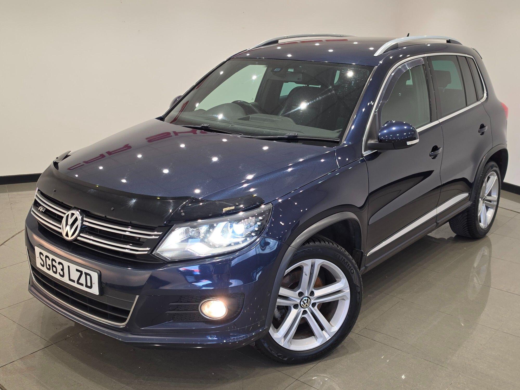 Volkswagen Tiguan view 4