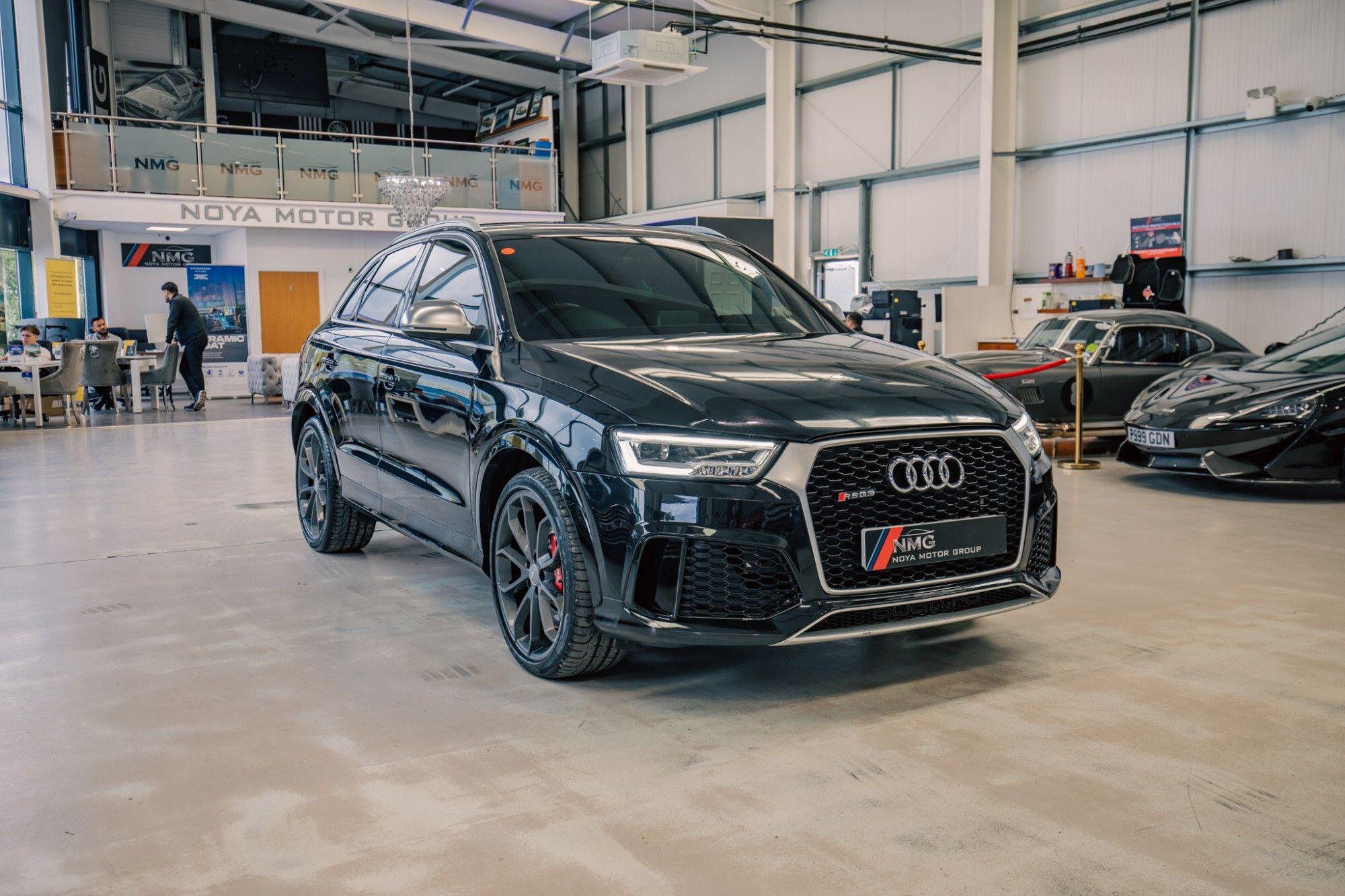 Audi RS Q3 view 23